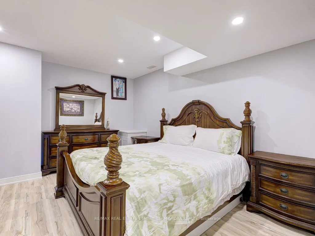 15 Deerfield Lane