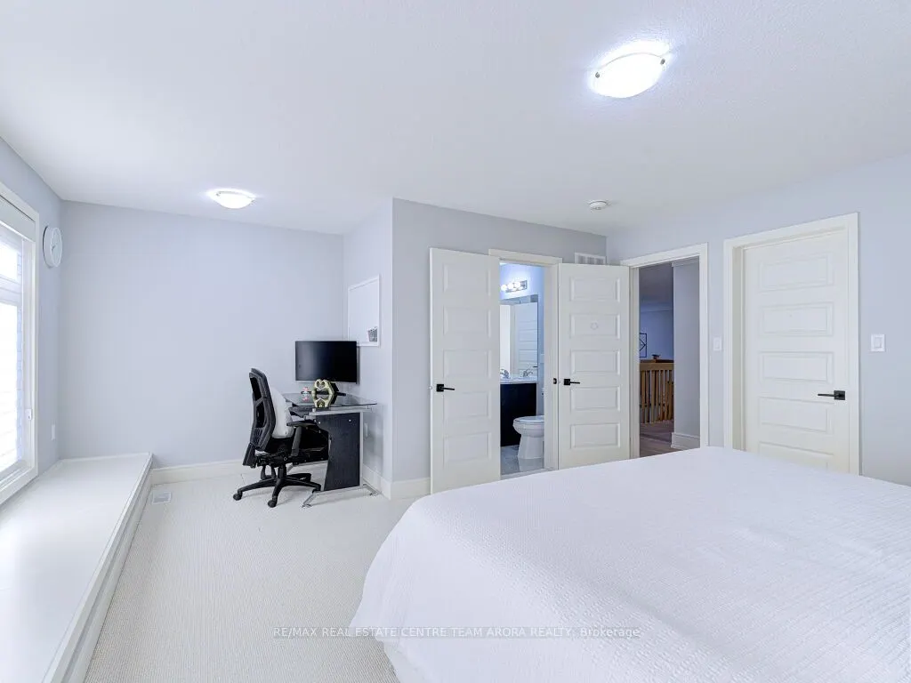 15 Deerfield Lane
