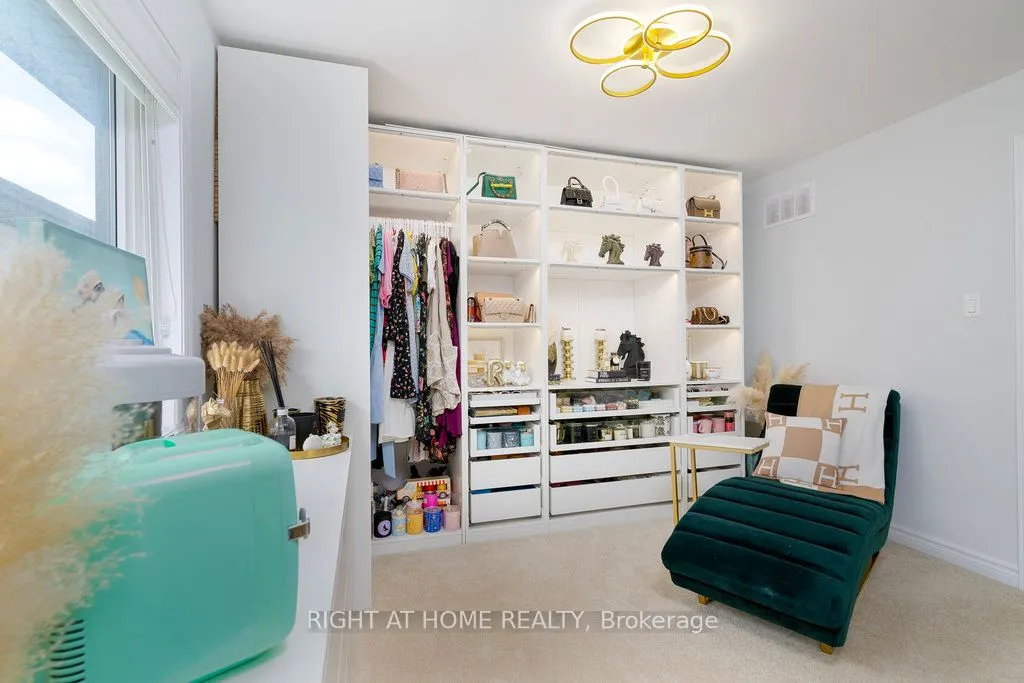4512 Kelly Farm Drive