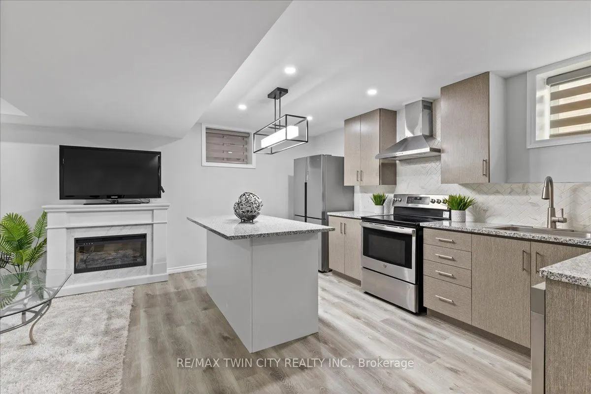 100 High Acres Crescent