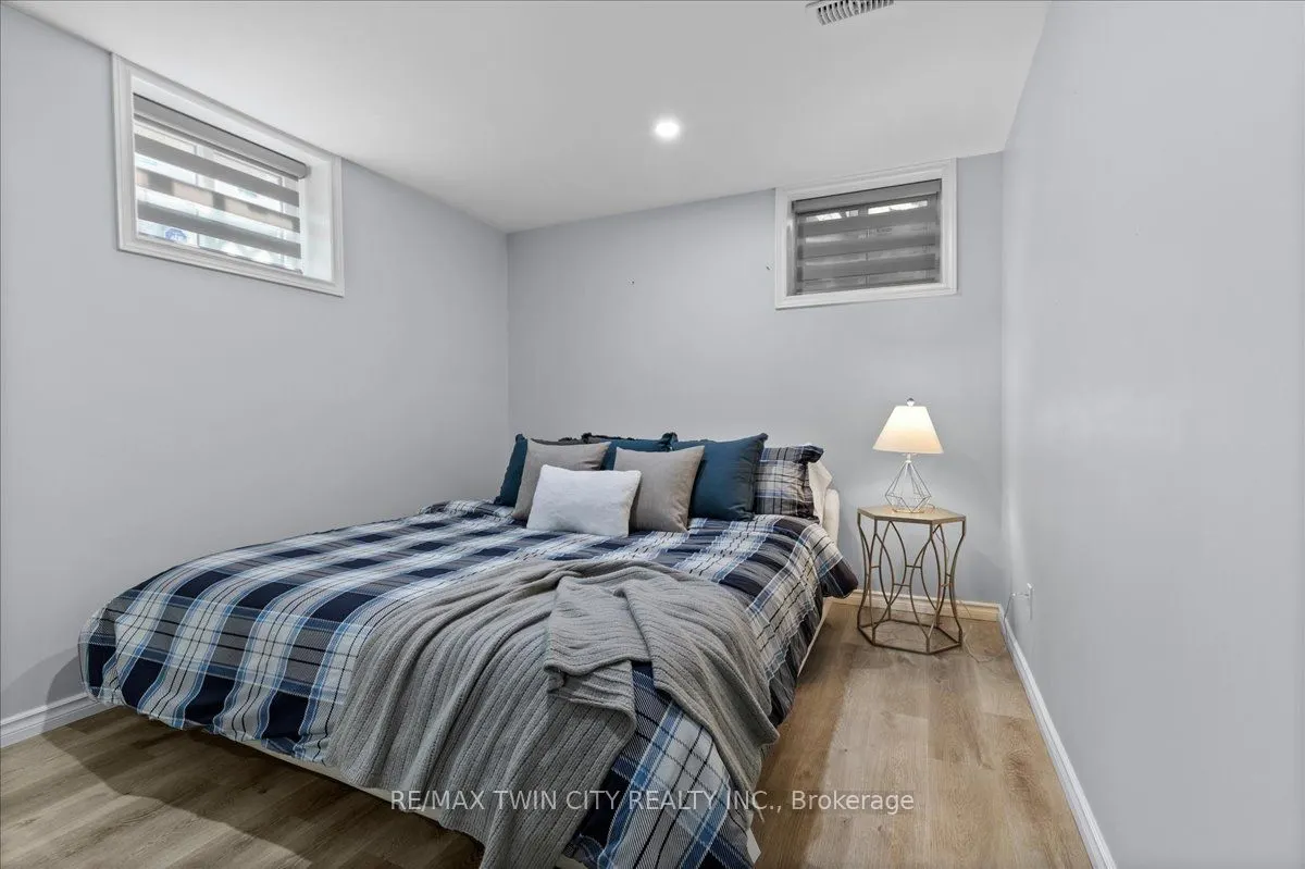 100 High Acres Crescent
