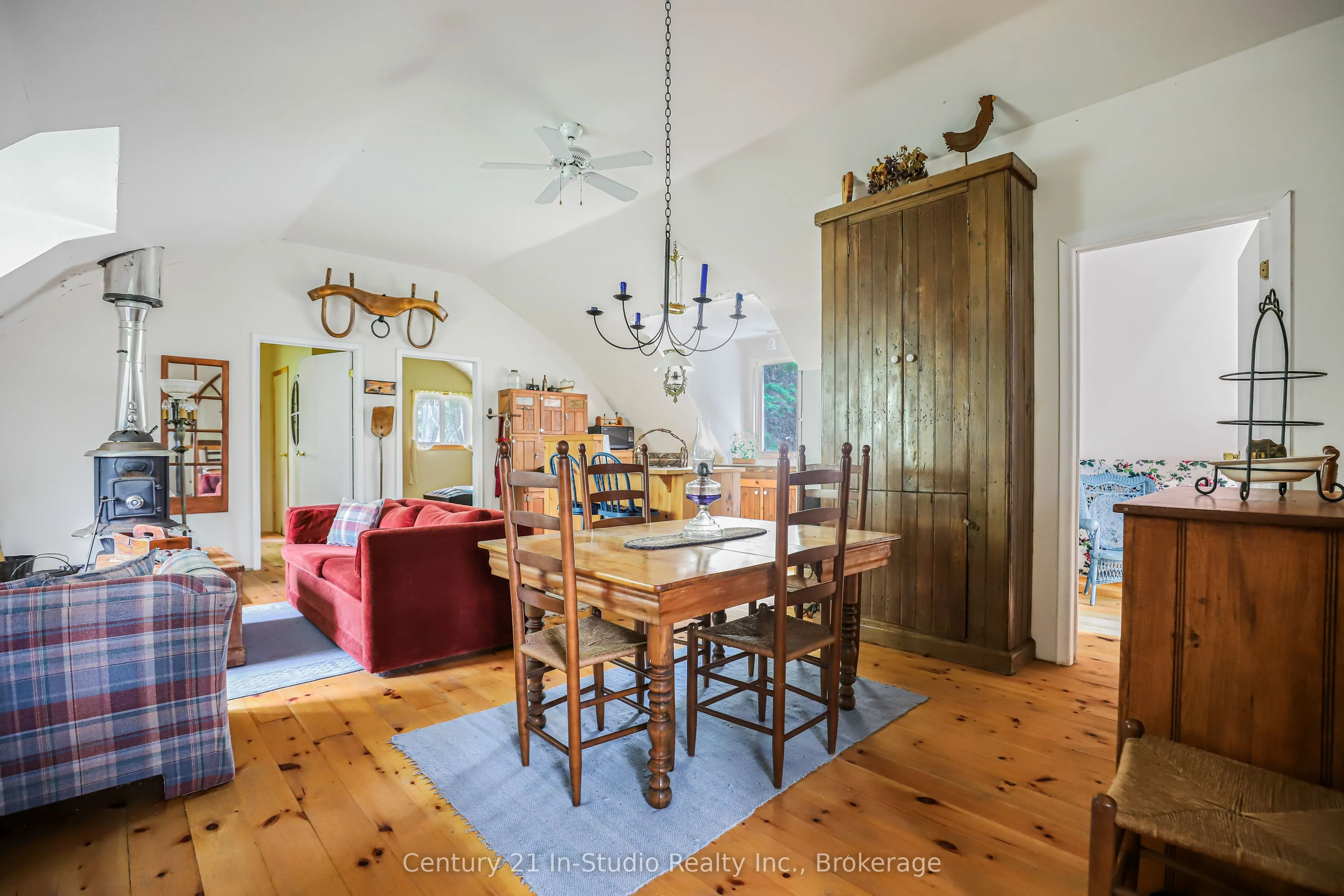 264701 Southgate Road 26