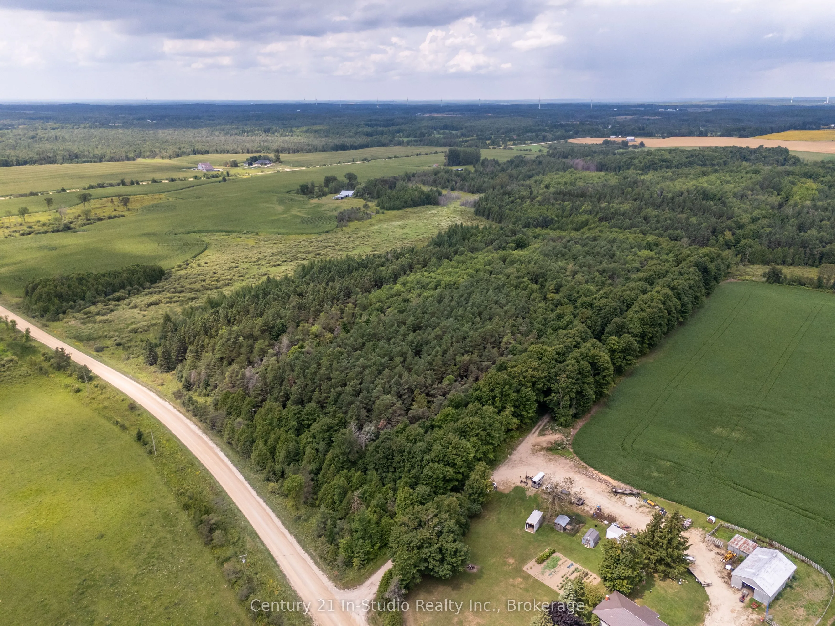 264701 Southgate Road 26