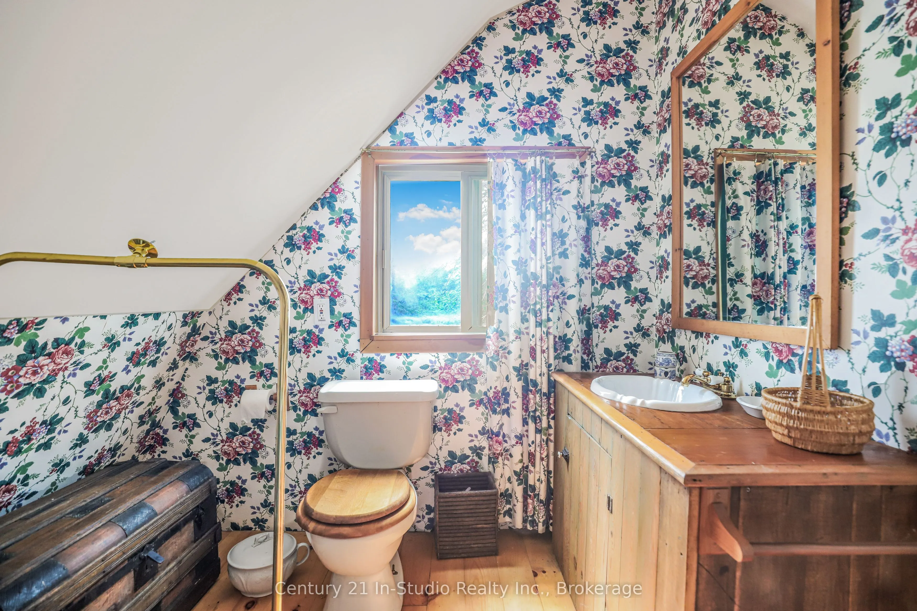 264701 Southgate Road 26