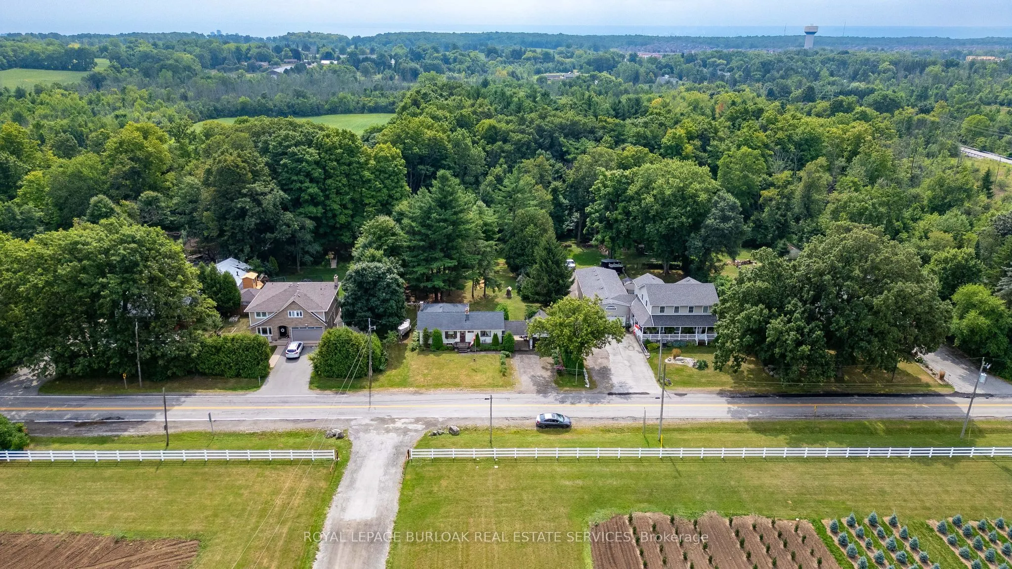 572 Parkside Drive