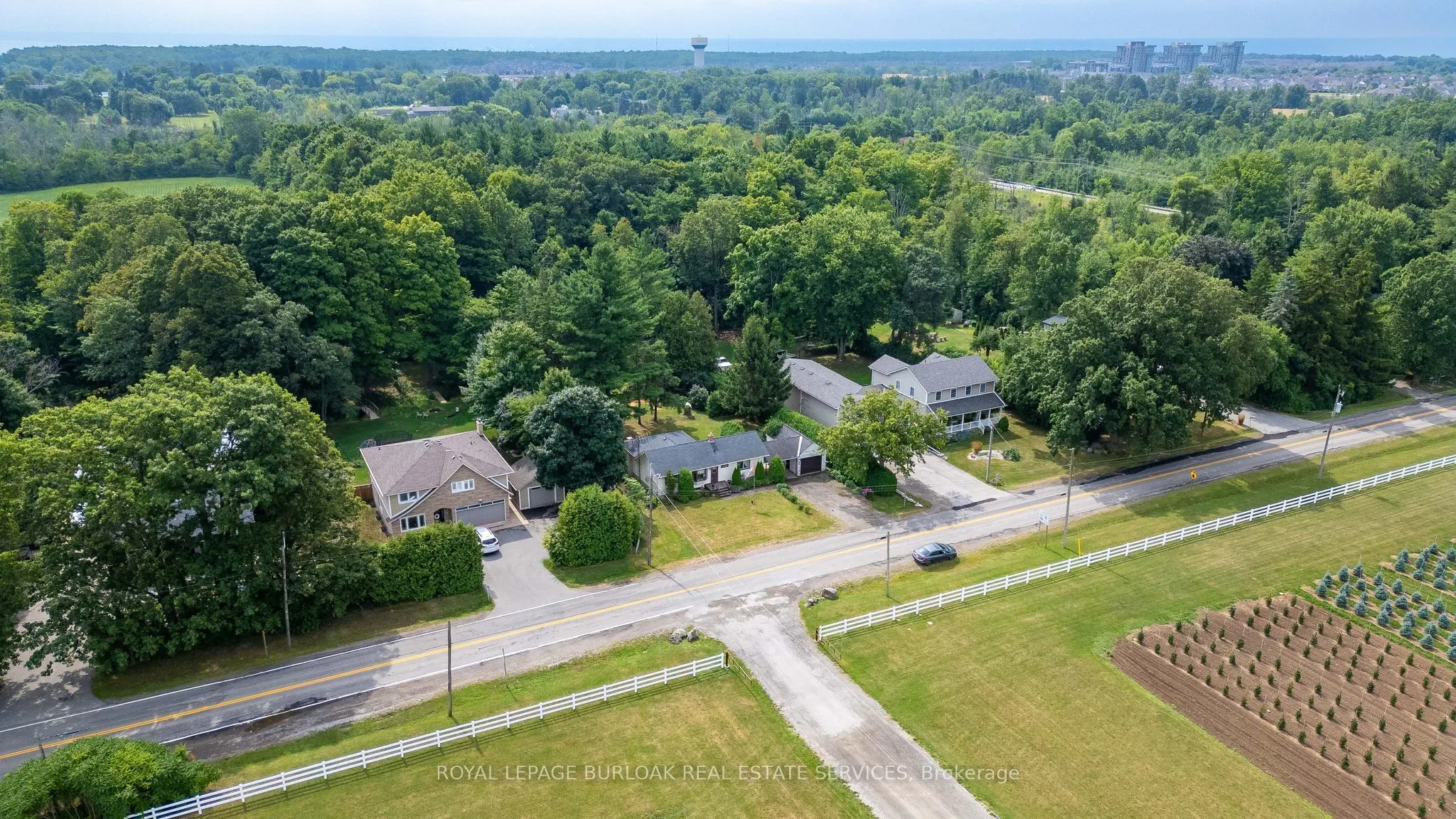 572 Parkside Drive