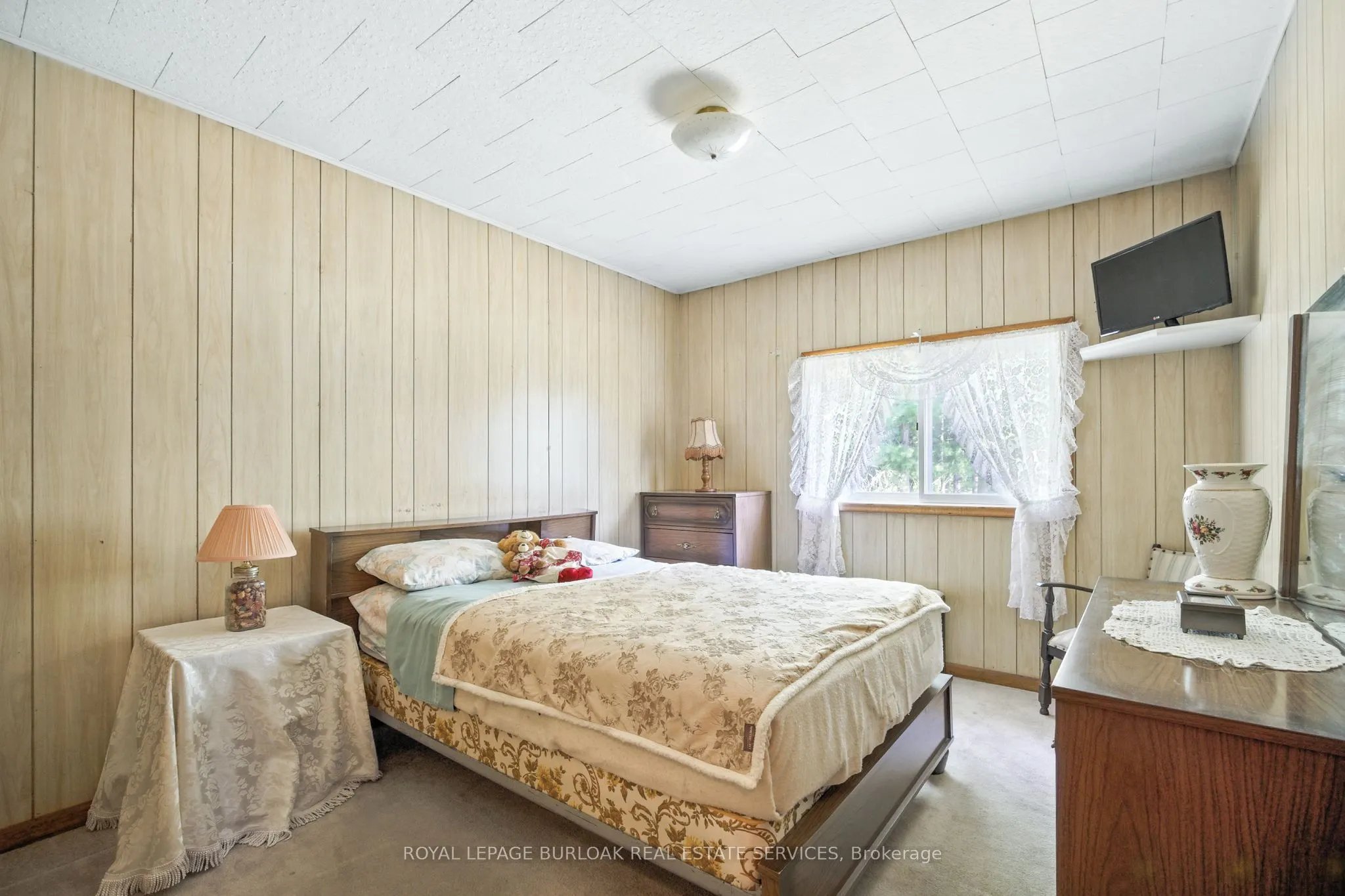 572 Parkside Drive