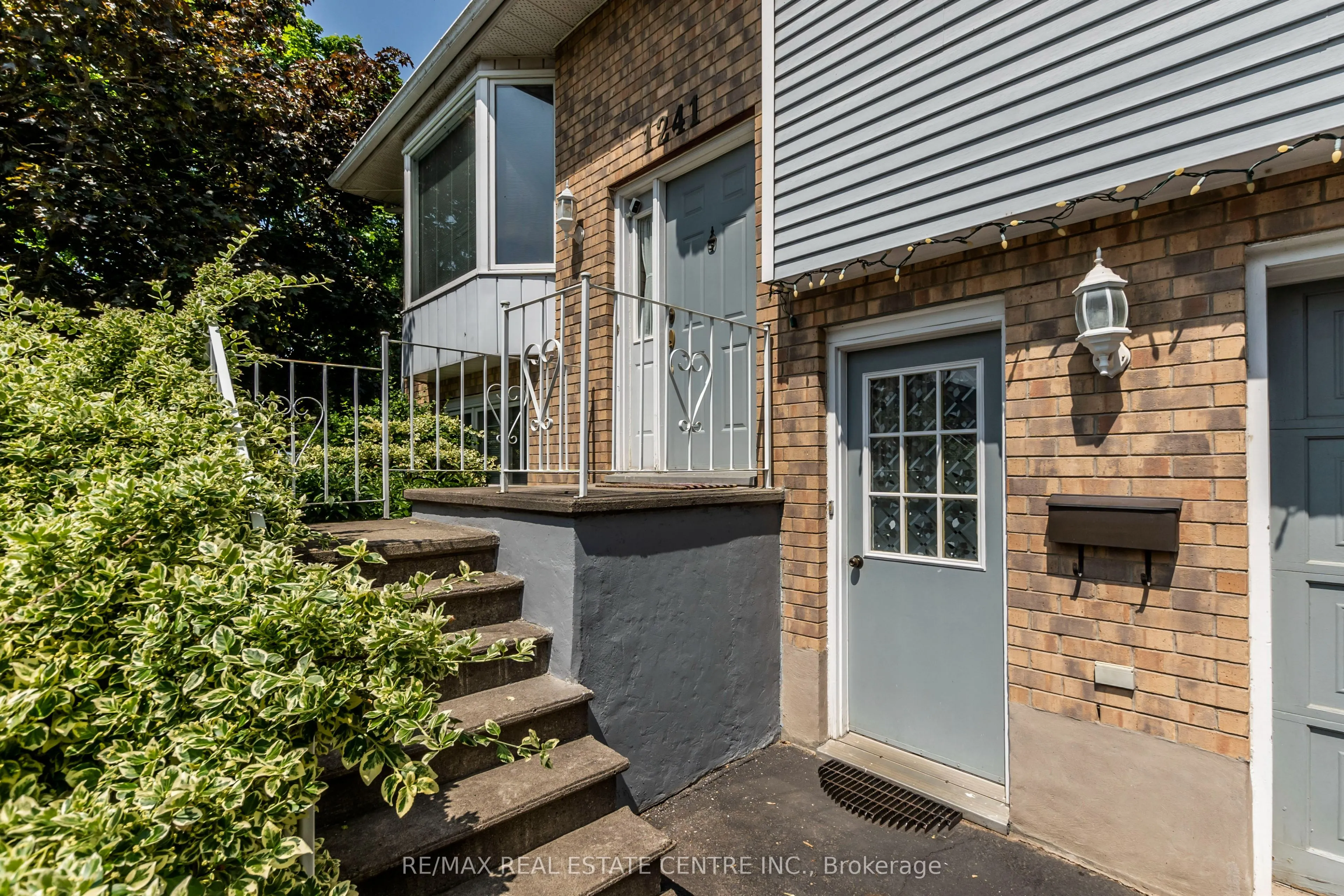 1241 Rose Street