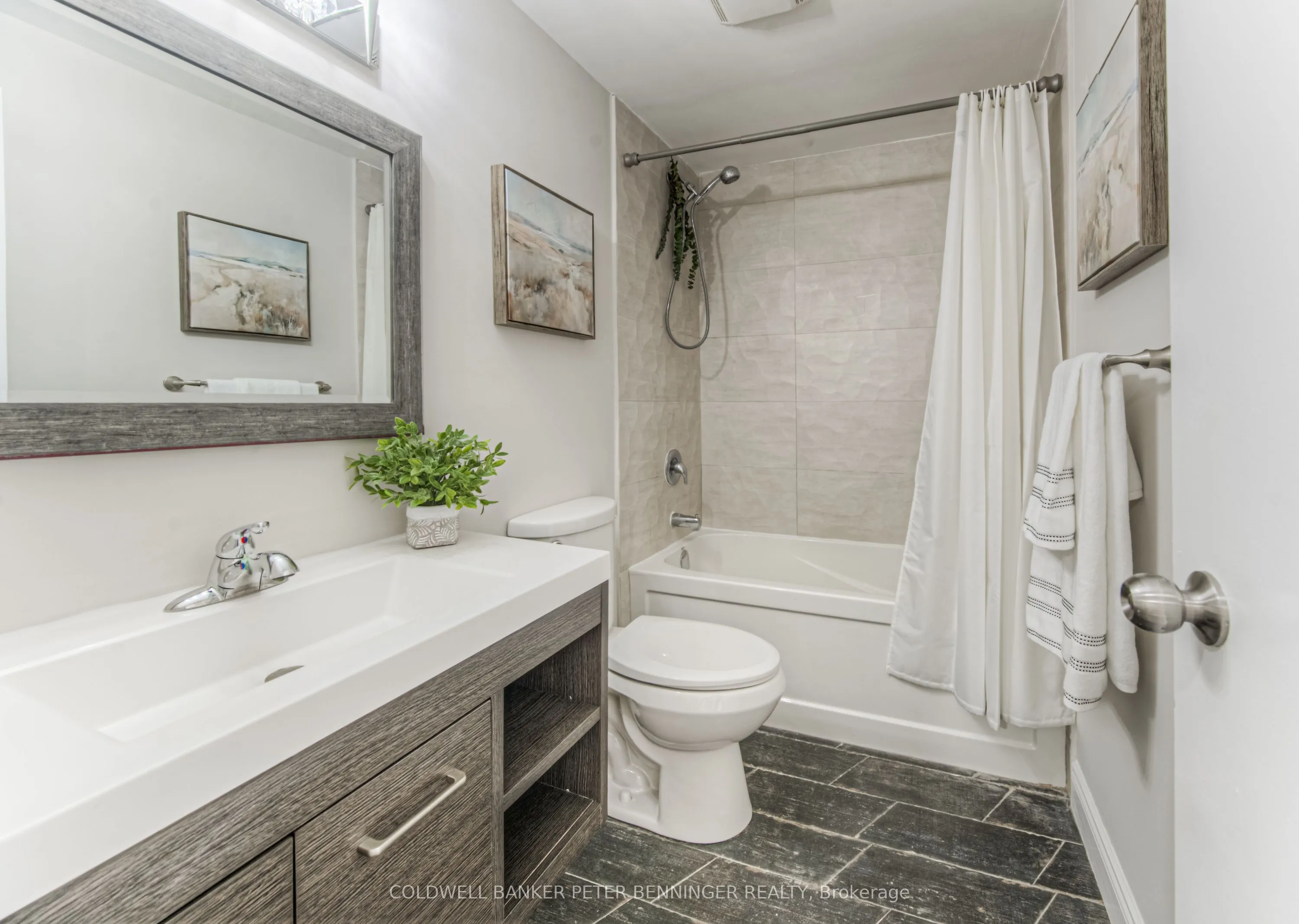 425 Keats Way, #4