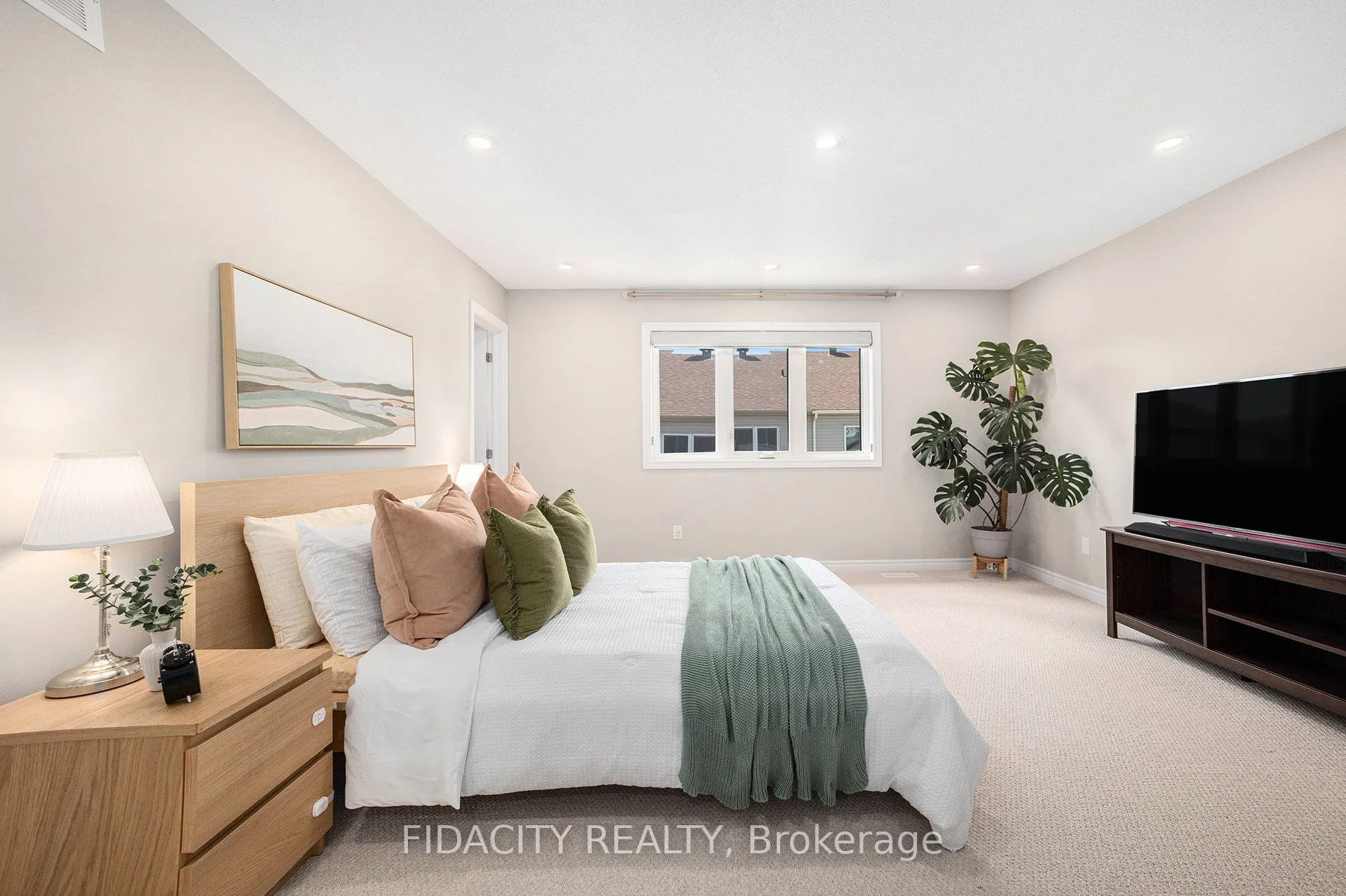 241 Bandelier Way