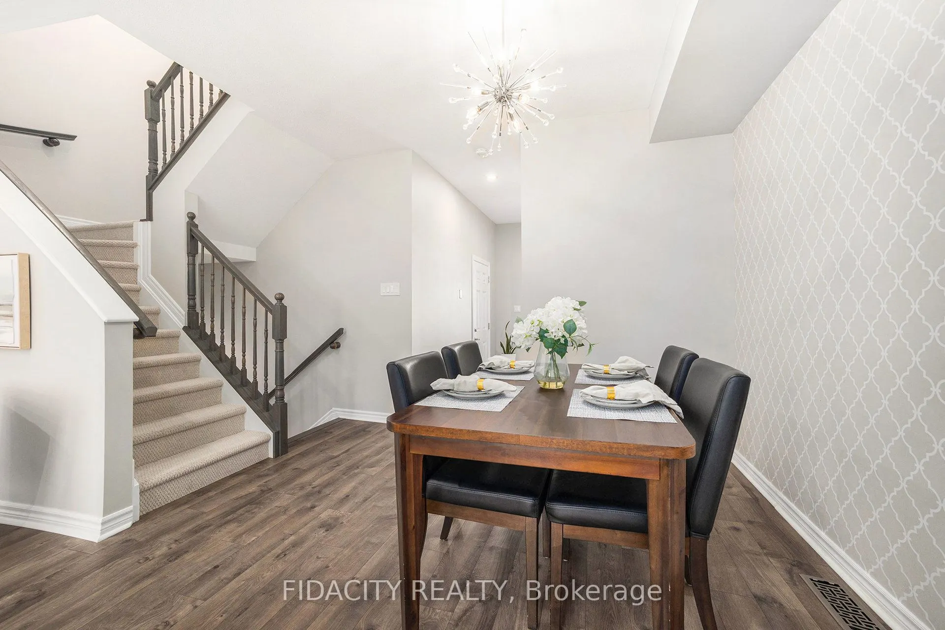 241 Bandelier Way