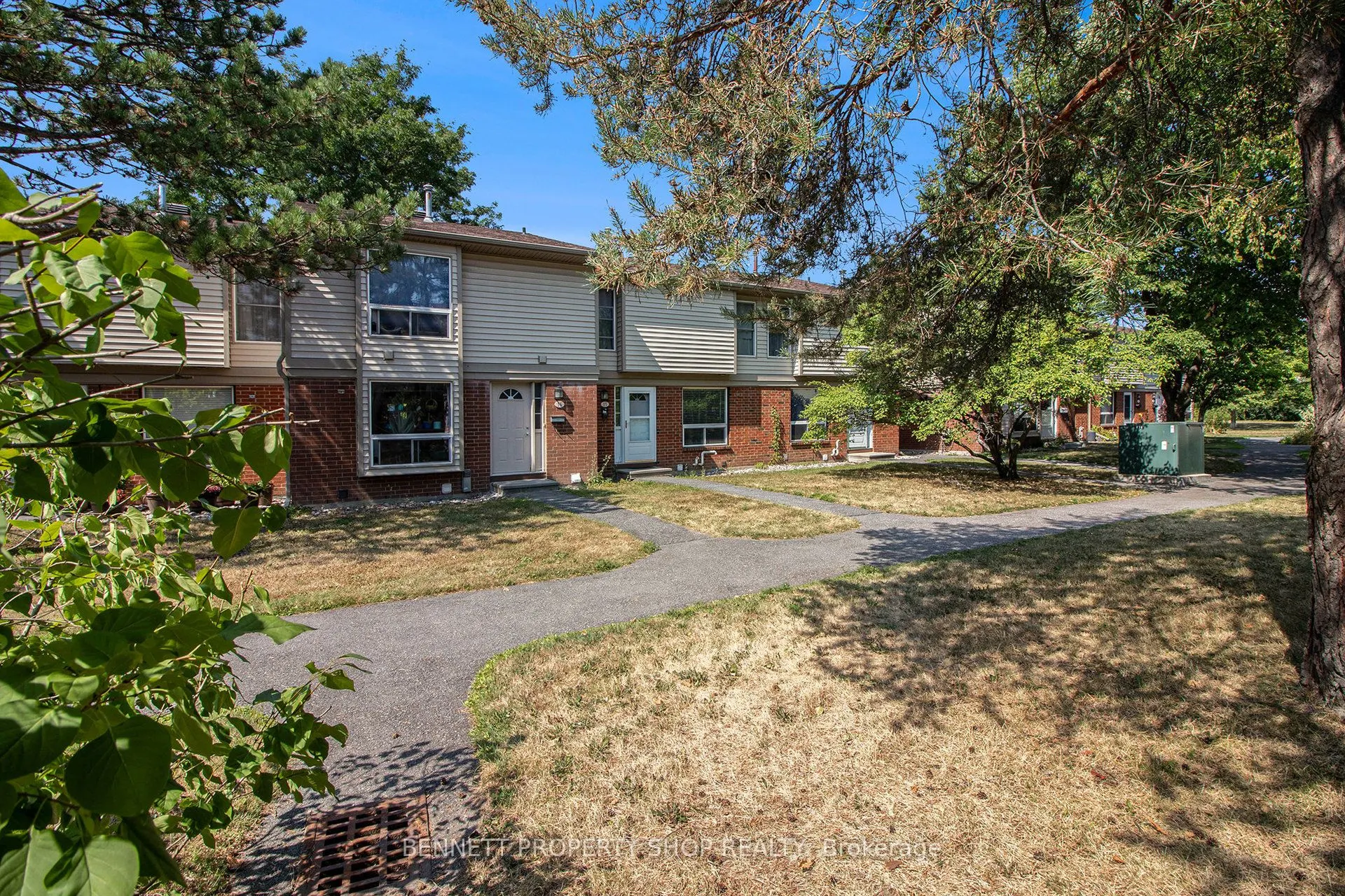 840 Cahill Drive W, #15
