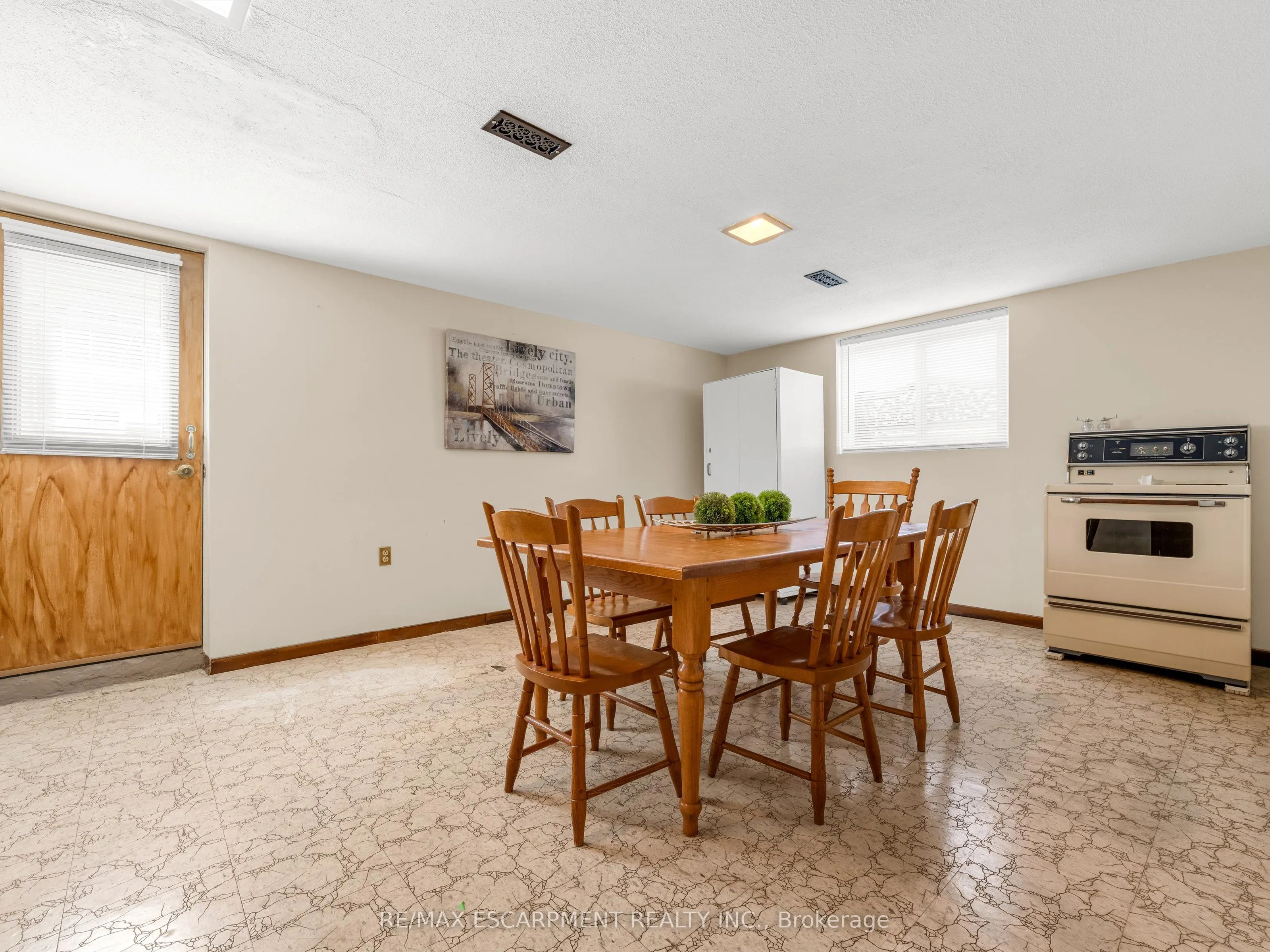 31 Kilbourn Avenue