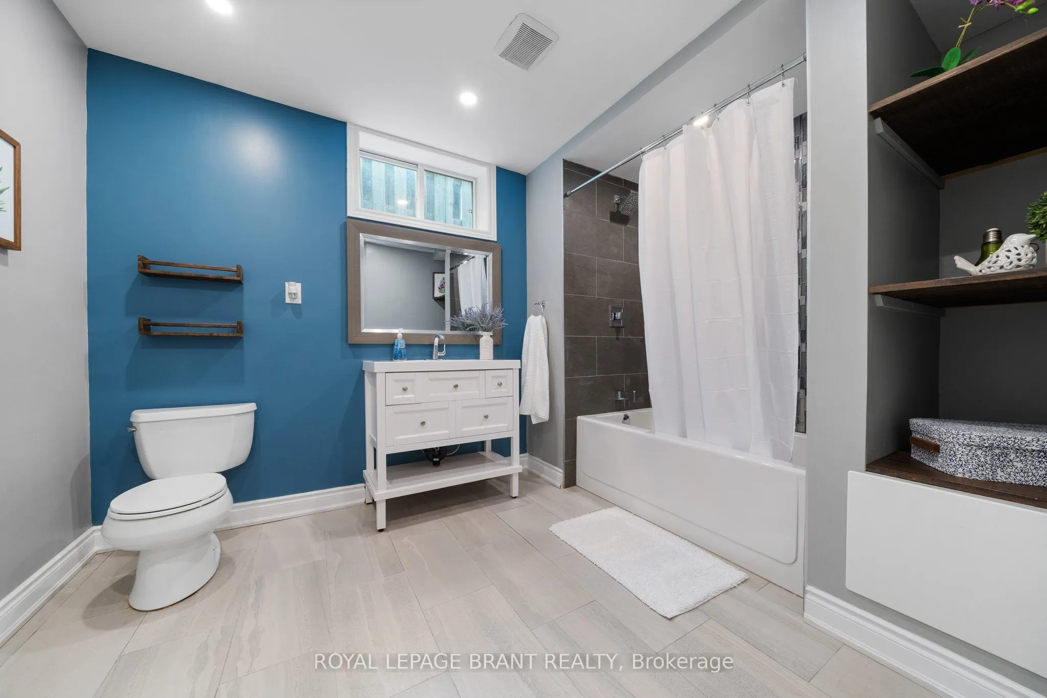 110 Fieldway Drive