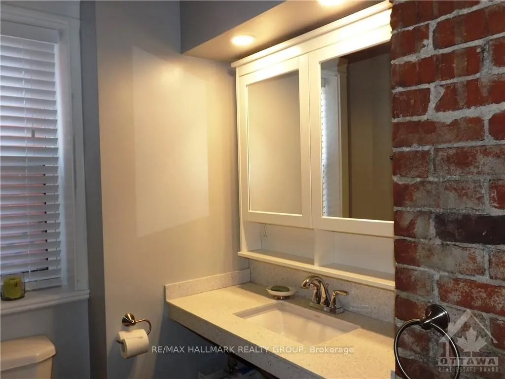 381 Cooper Street, #2