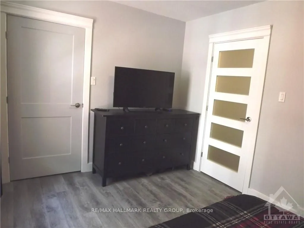381 Cooper Street, #2