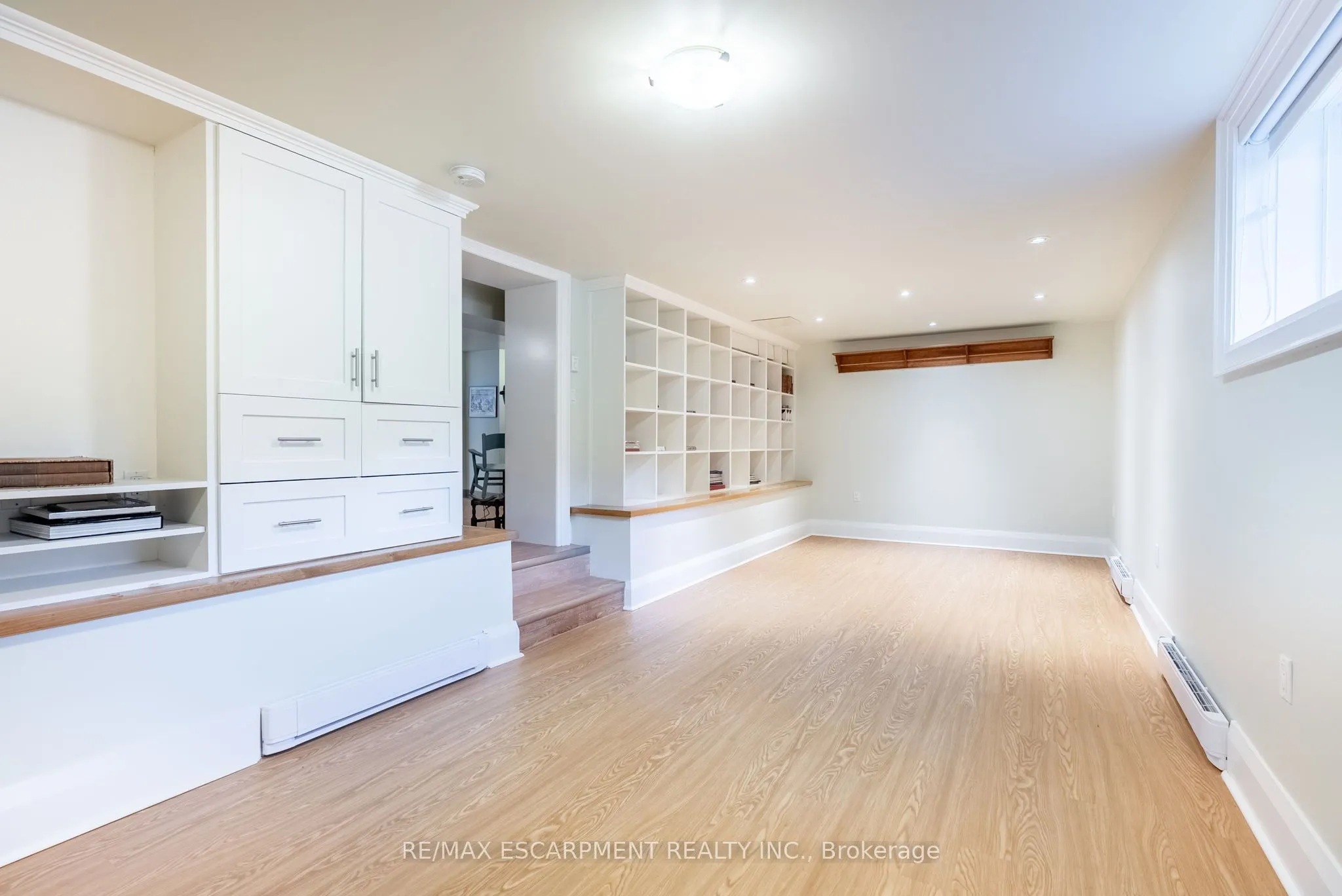 158 Dalewood Crescent