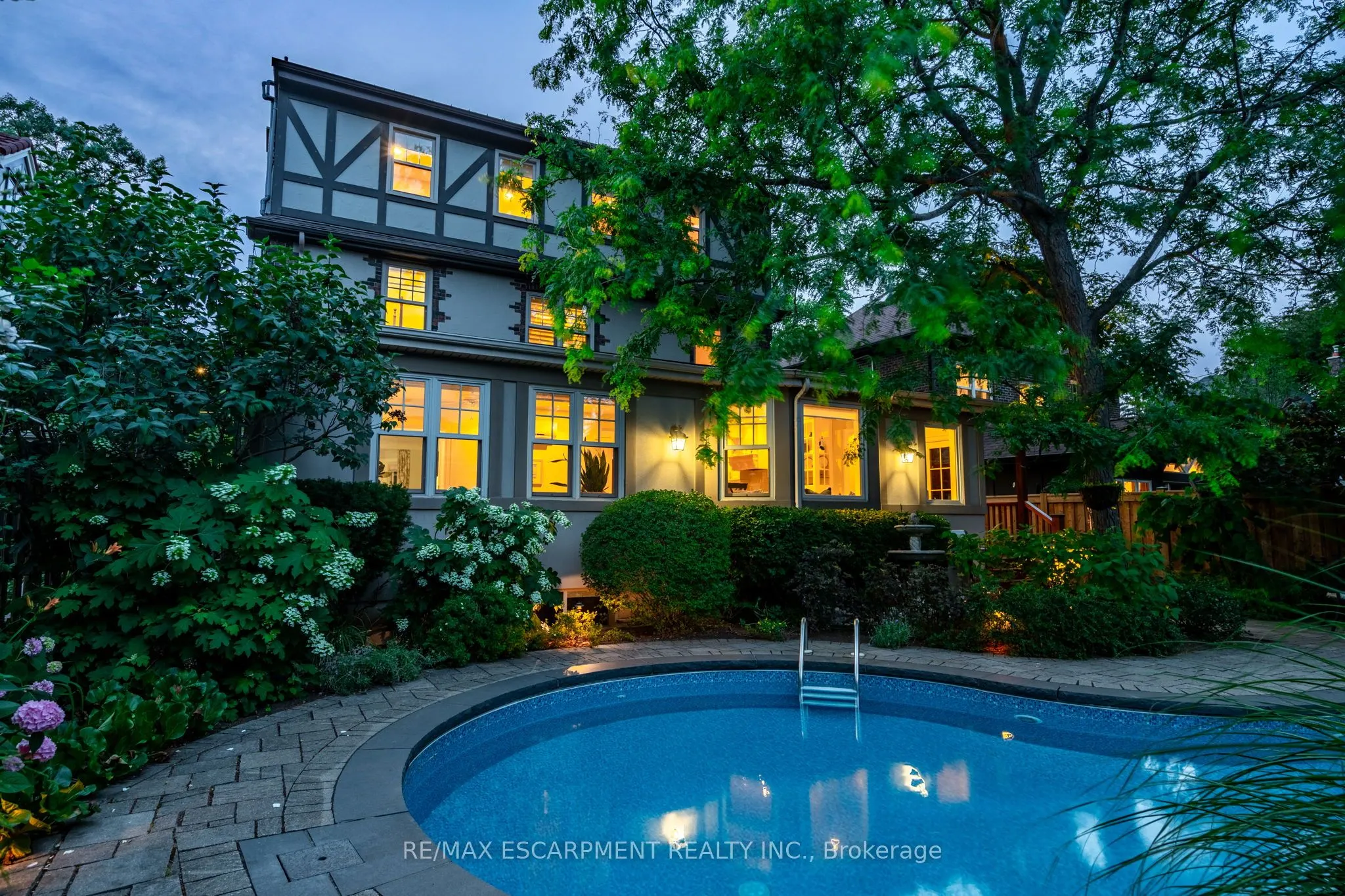 158 Dalewood Crescent