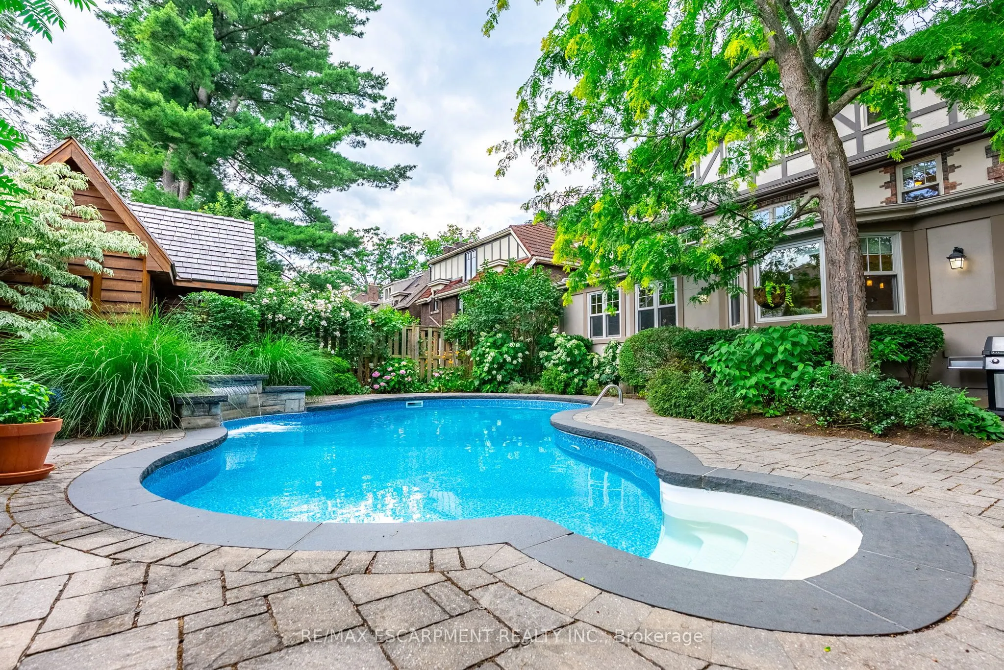 158 Dalewood Crescent