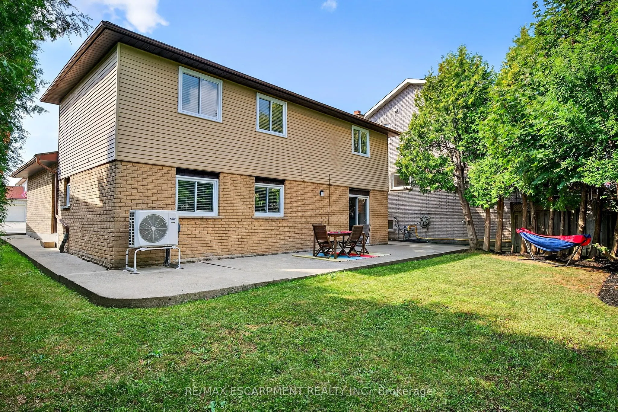 150 Solomon Crescent