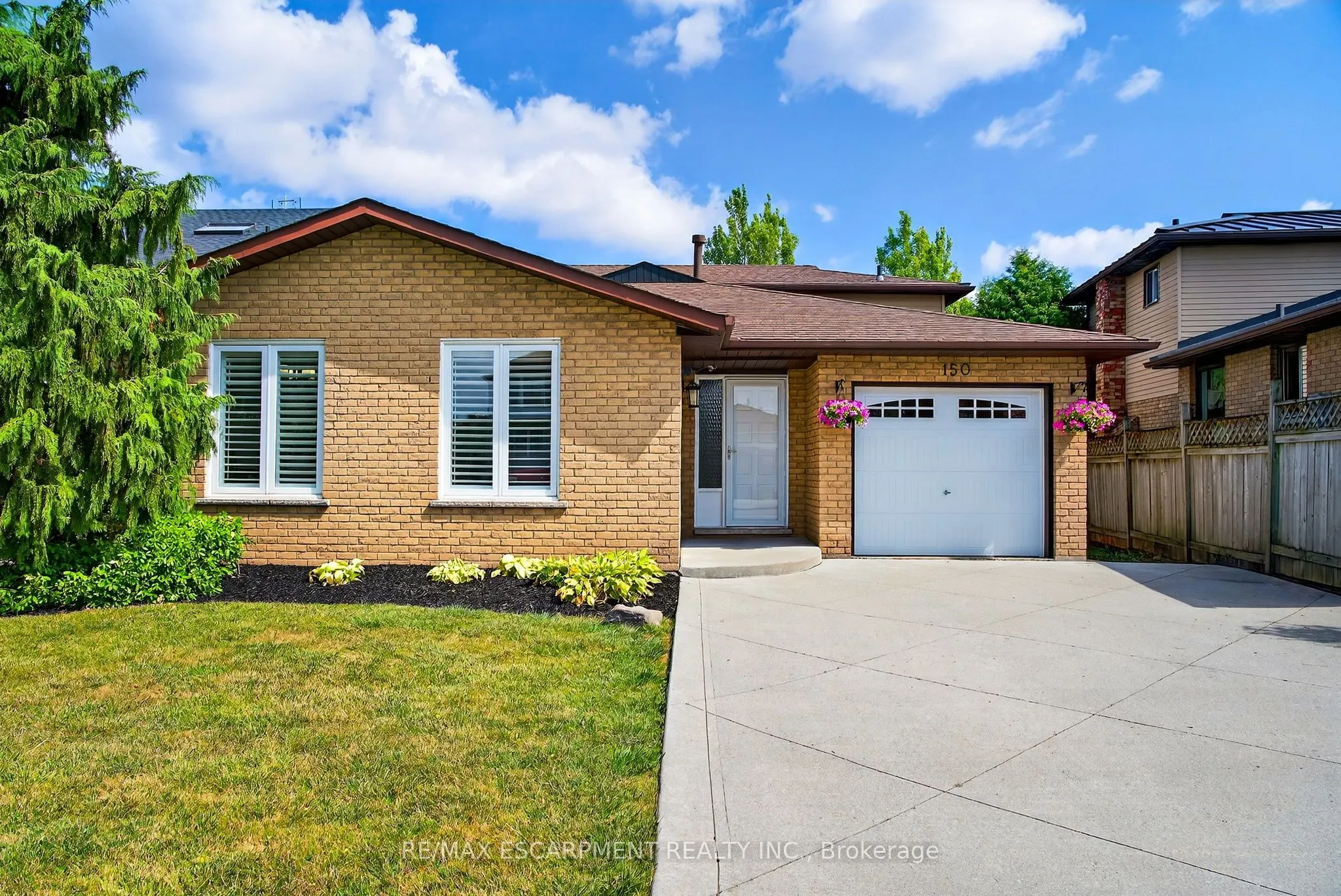 150 Solomon Crescent