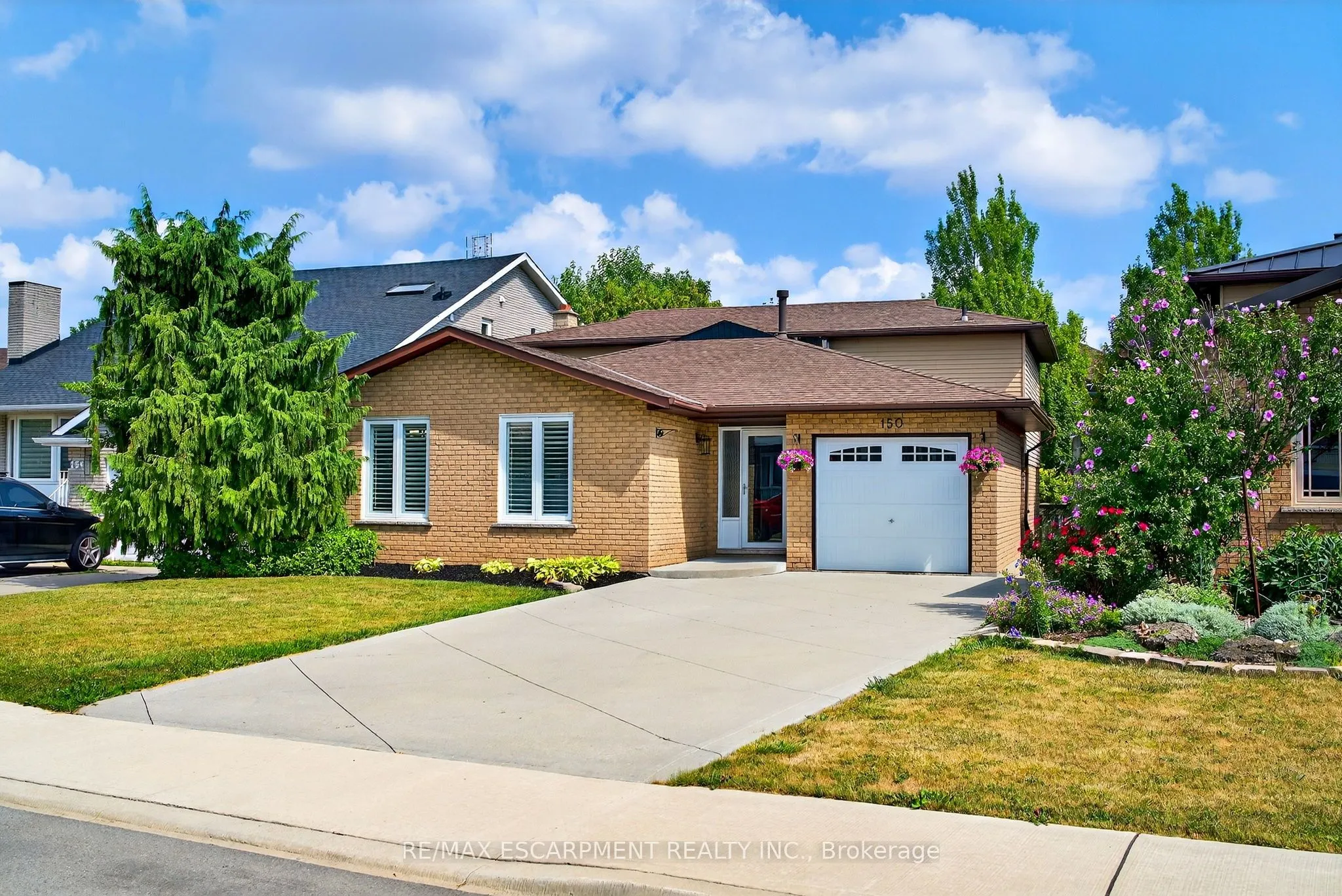150 Solomon Crescent