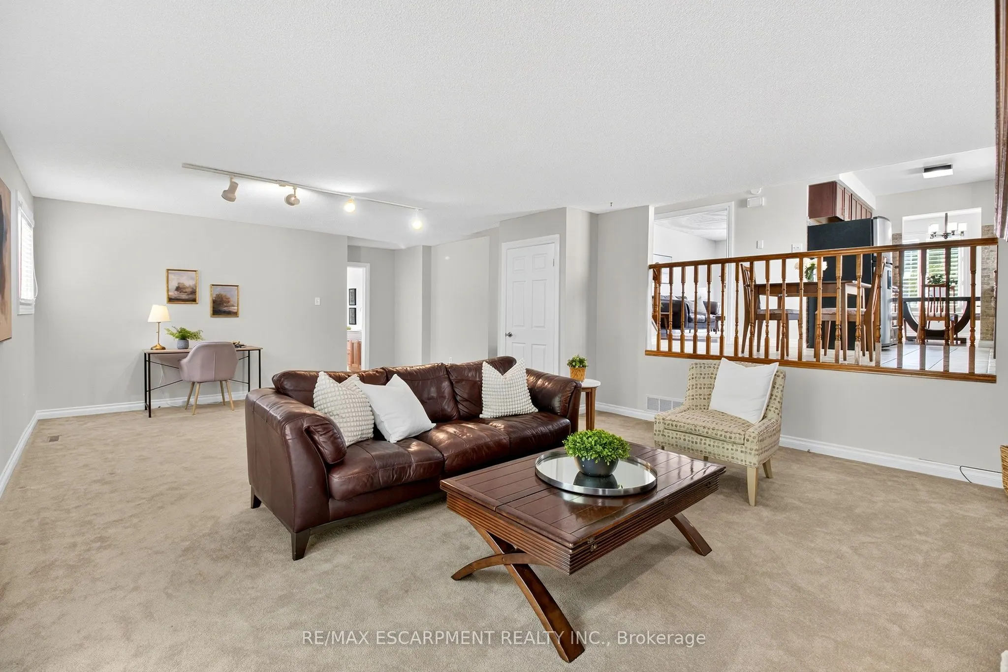 150 Solomon Crescent