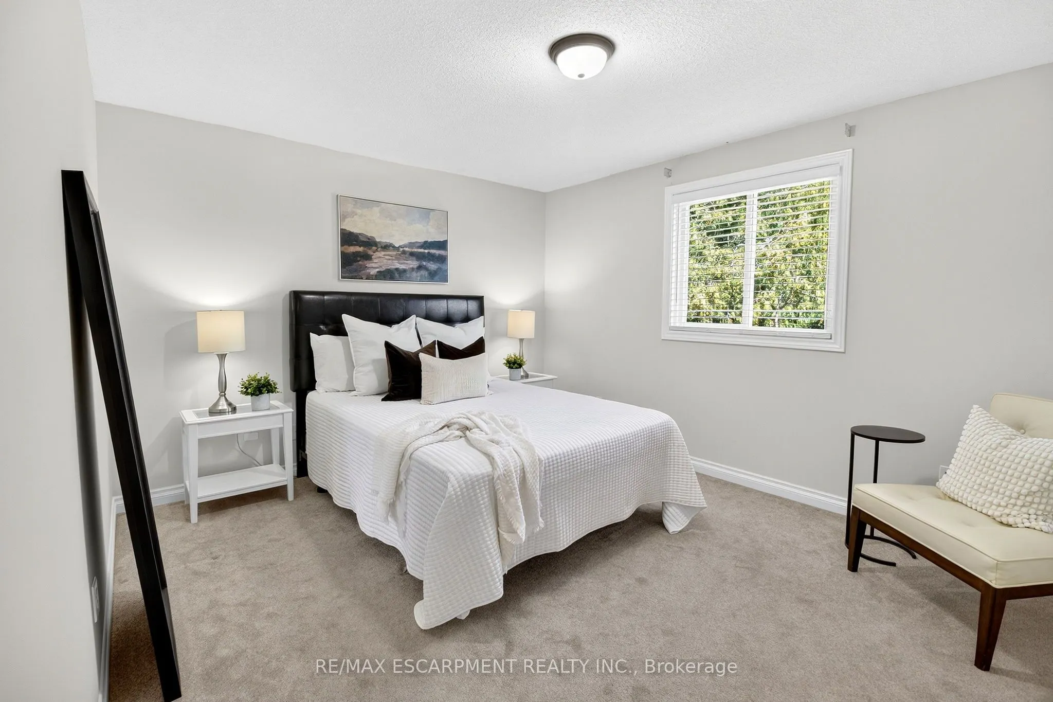 150 Solomon Crescent