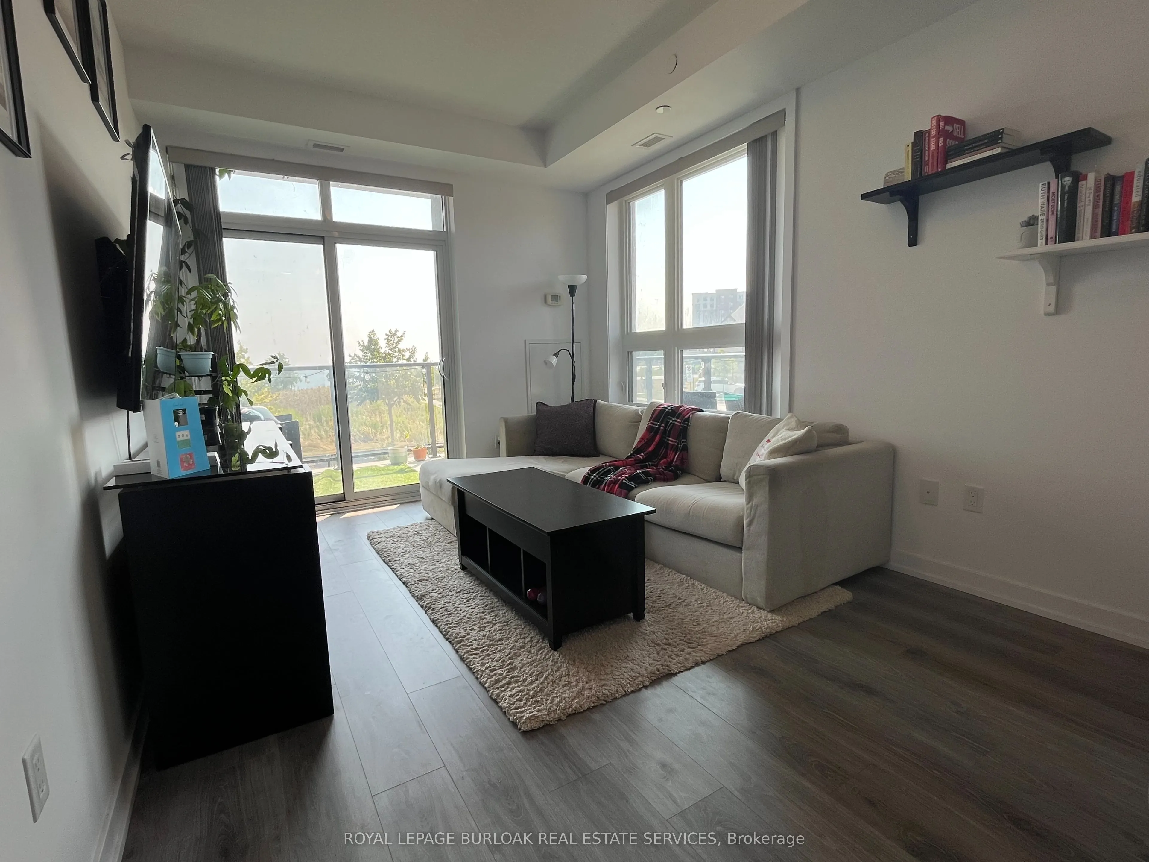 101 Shoreview Place, #210
