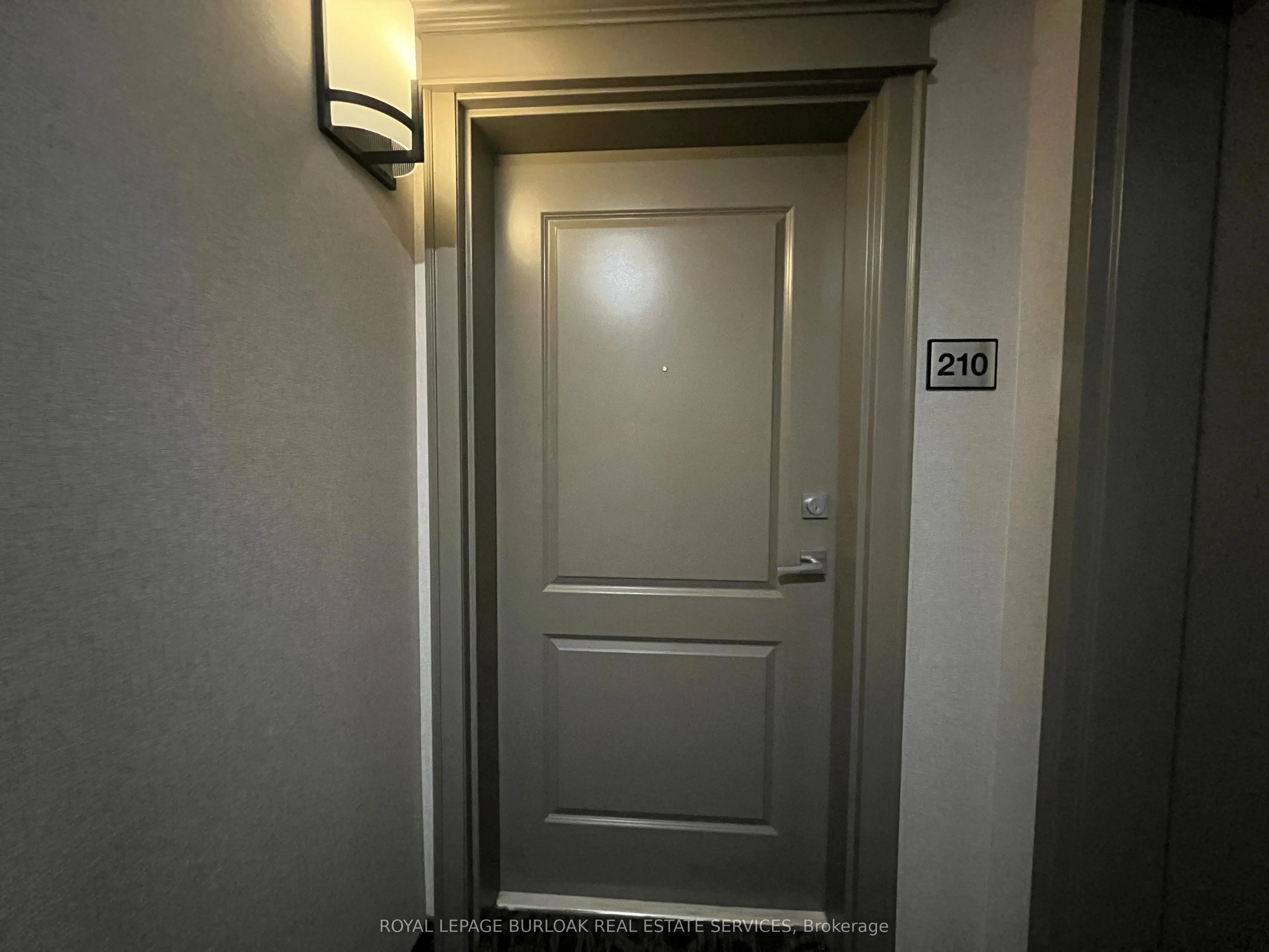 101 Shoreview Place, #210