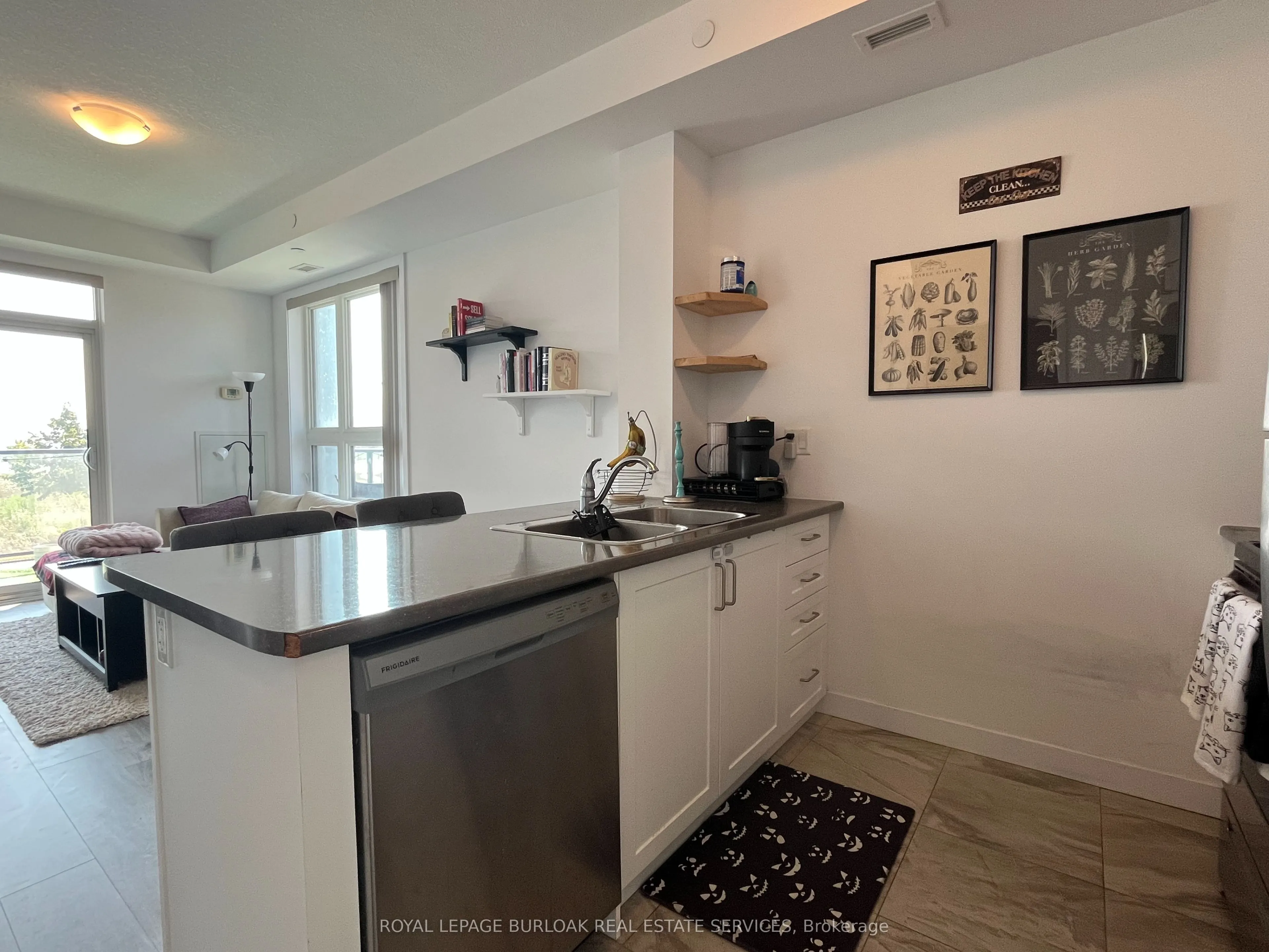 101 Shoreview Place, #210