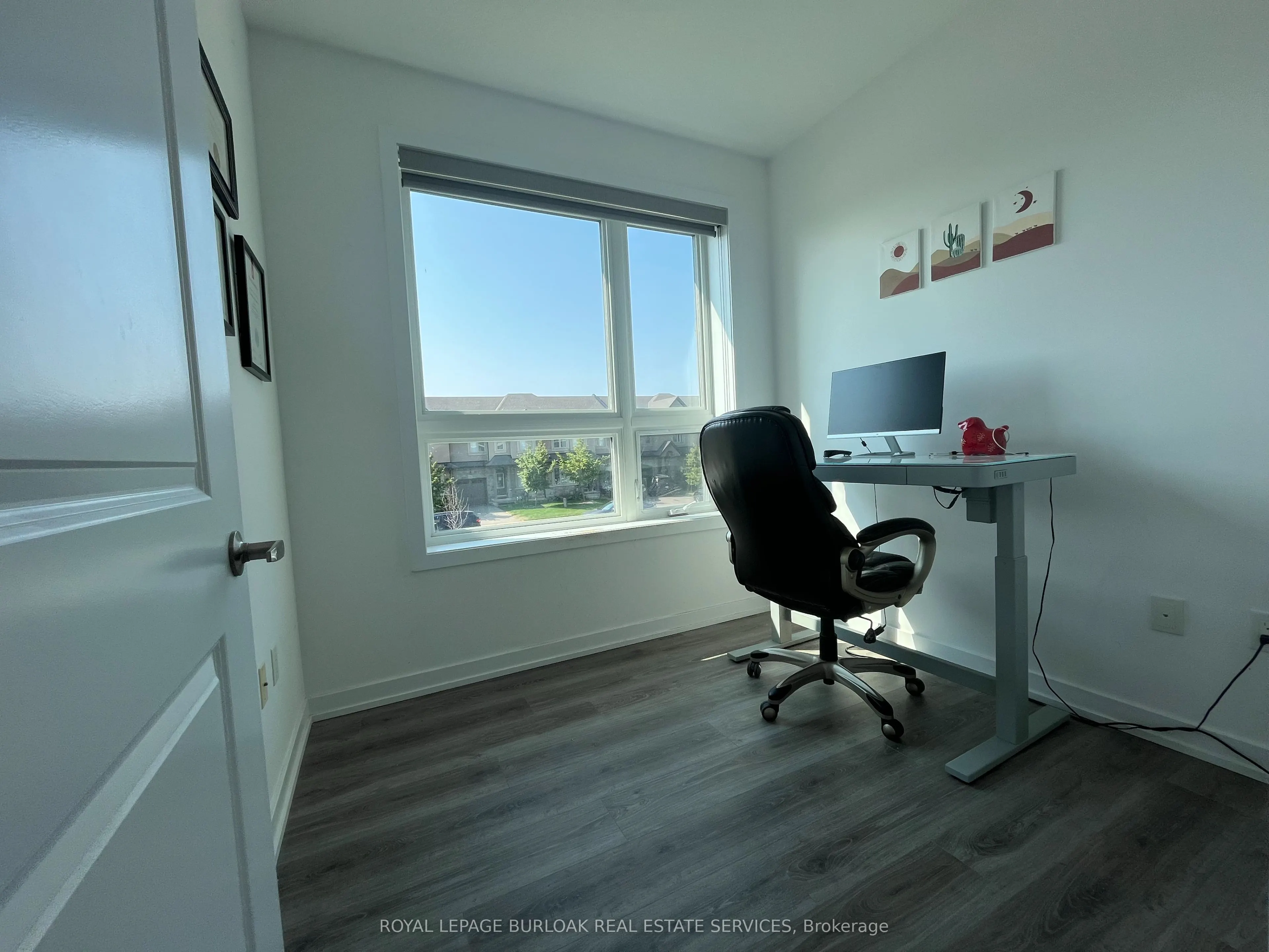 101 Shoreview Place, #210