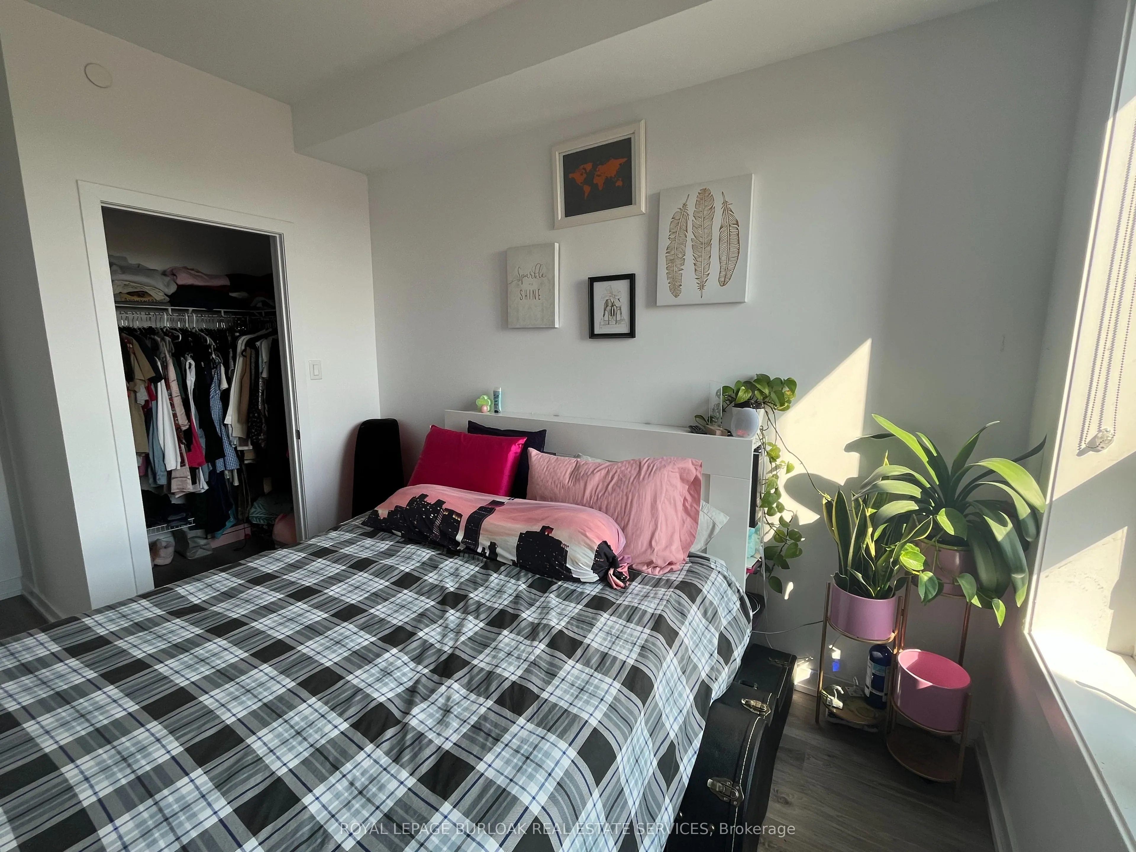 101 Shoreview Place, #210