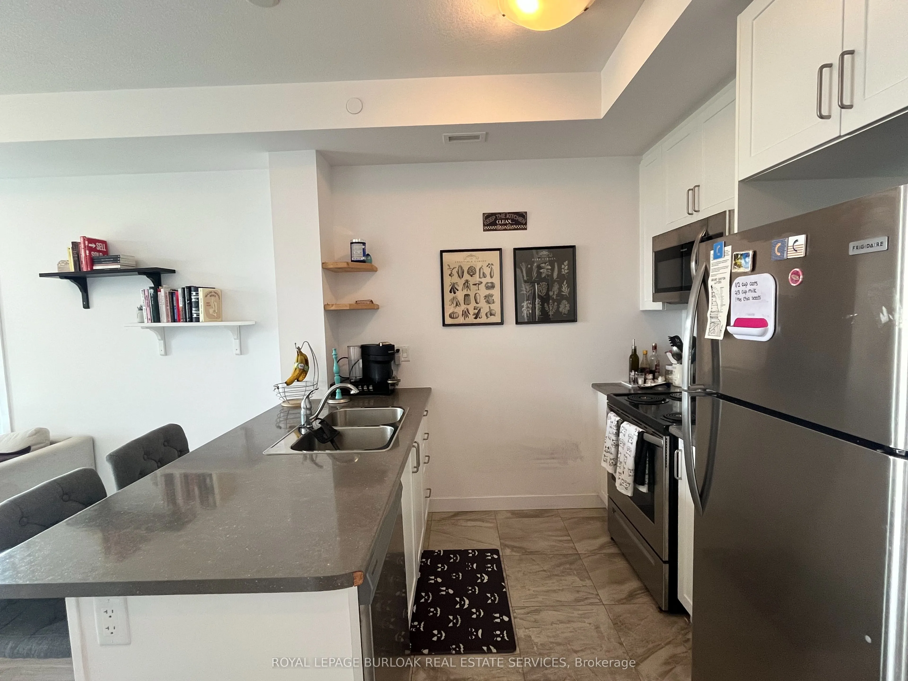 101 Shoreview Place, #210