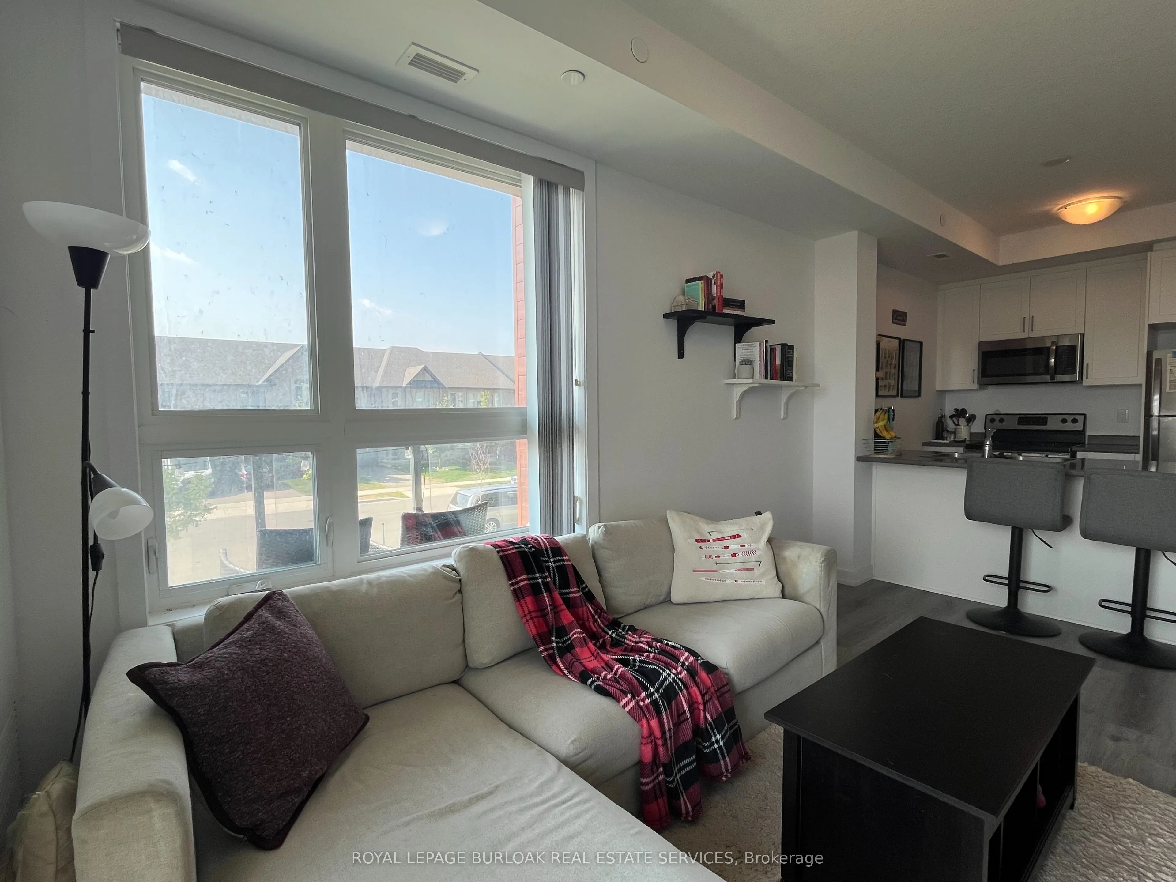 101 Shoreview Place, #210