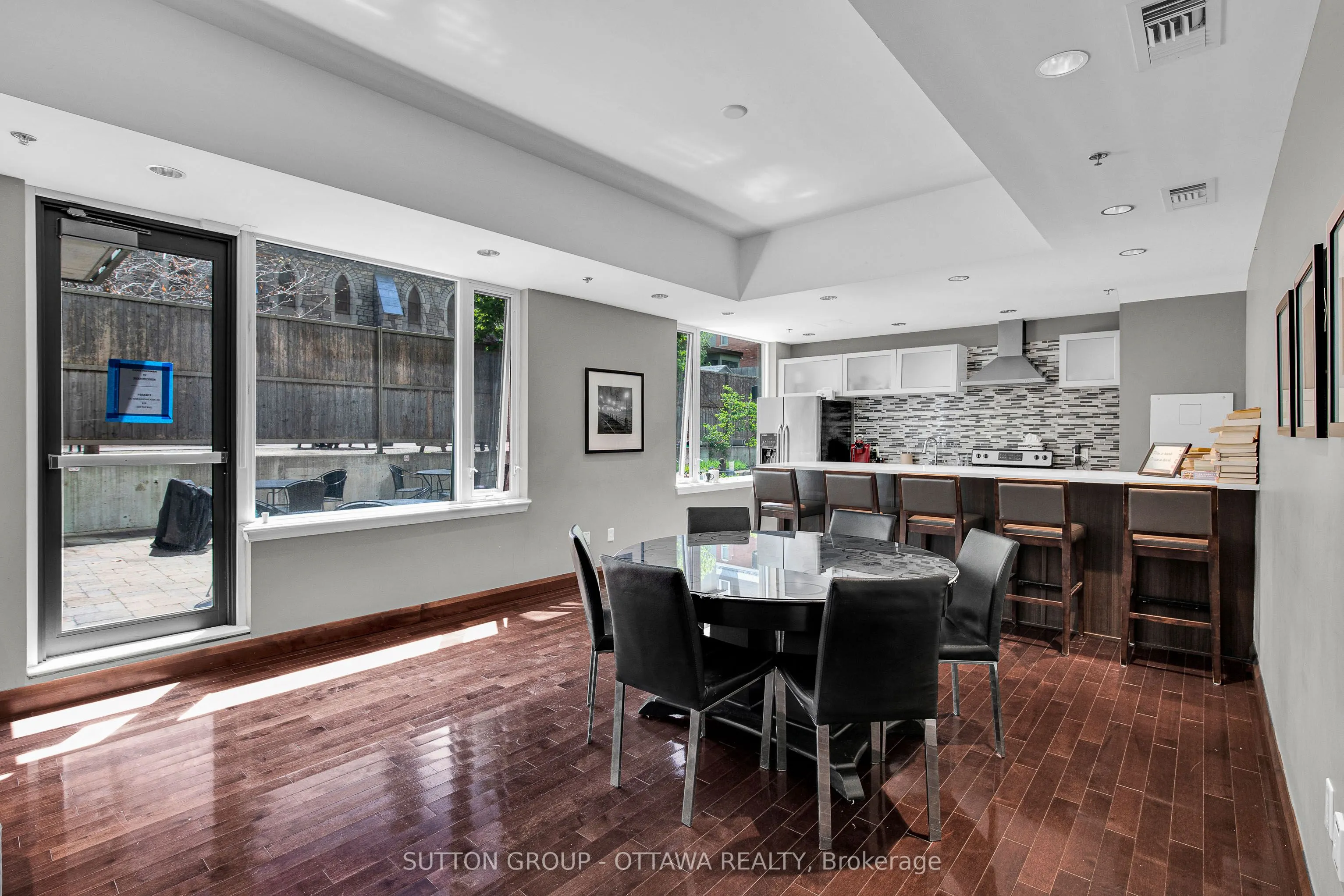 238 Besserer Street, #612