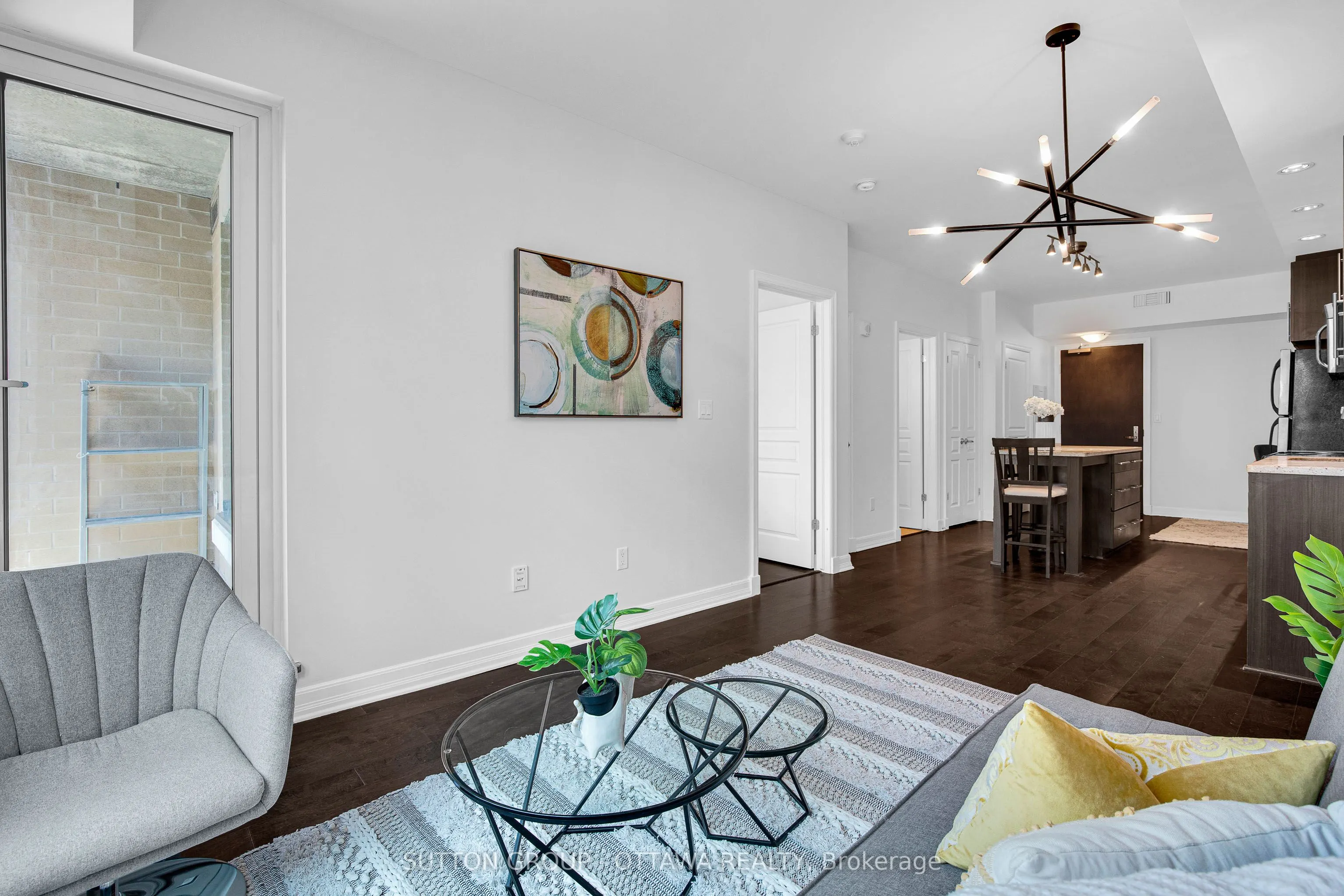 238 Besserer Street, #612