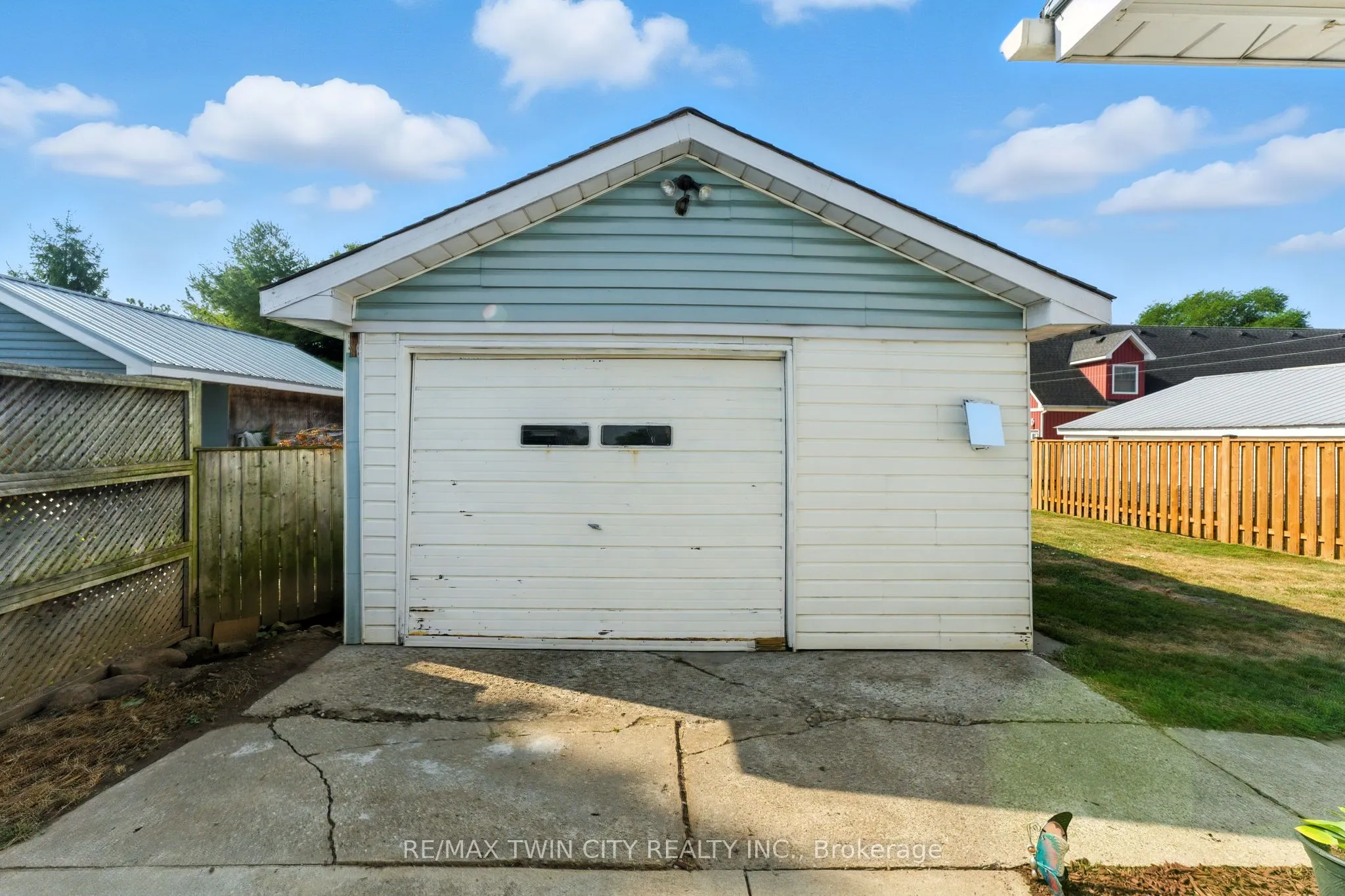 28 Baldwin Avenue