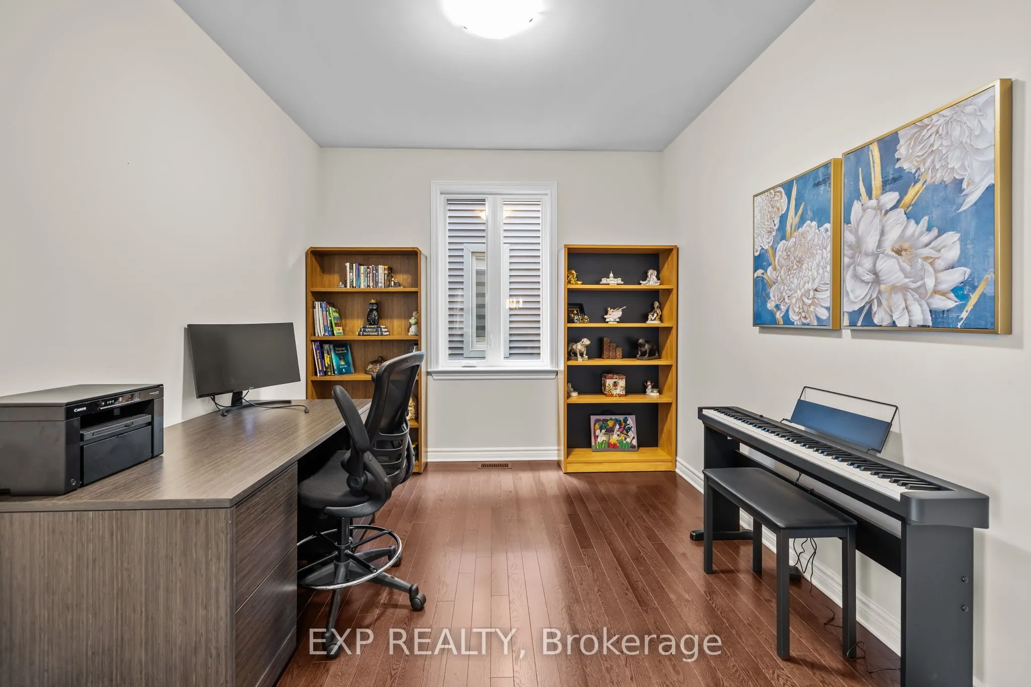 593 Vivera Place