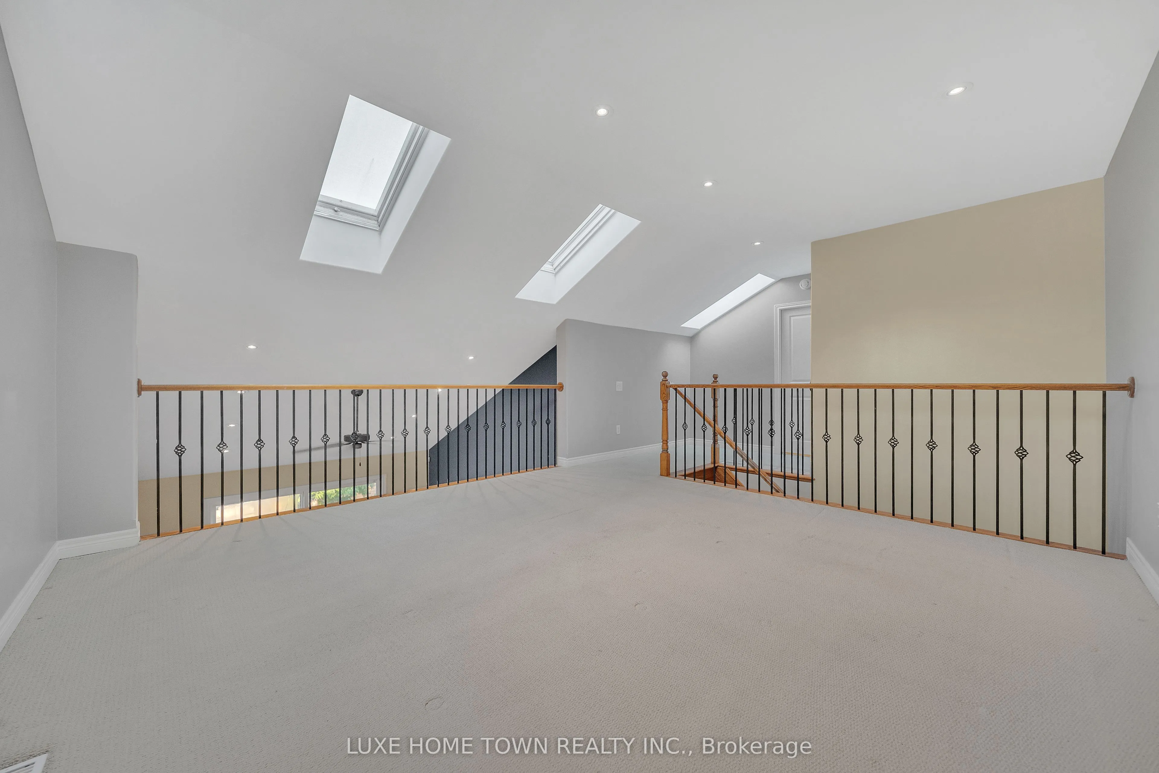2 CHICORY Crescent