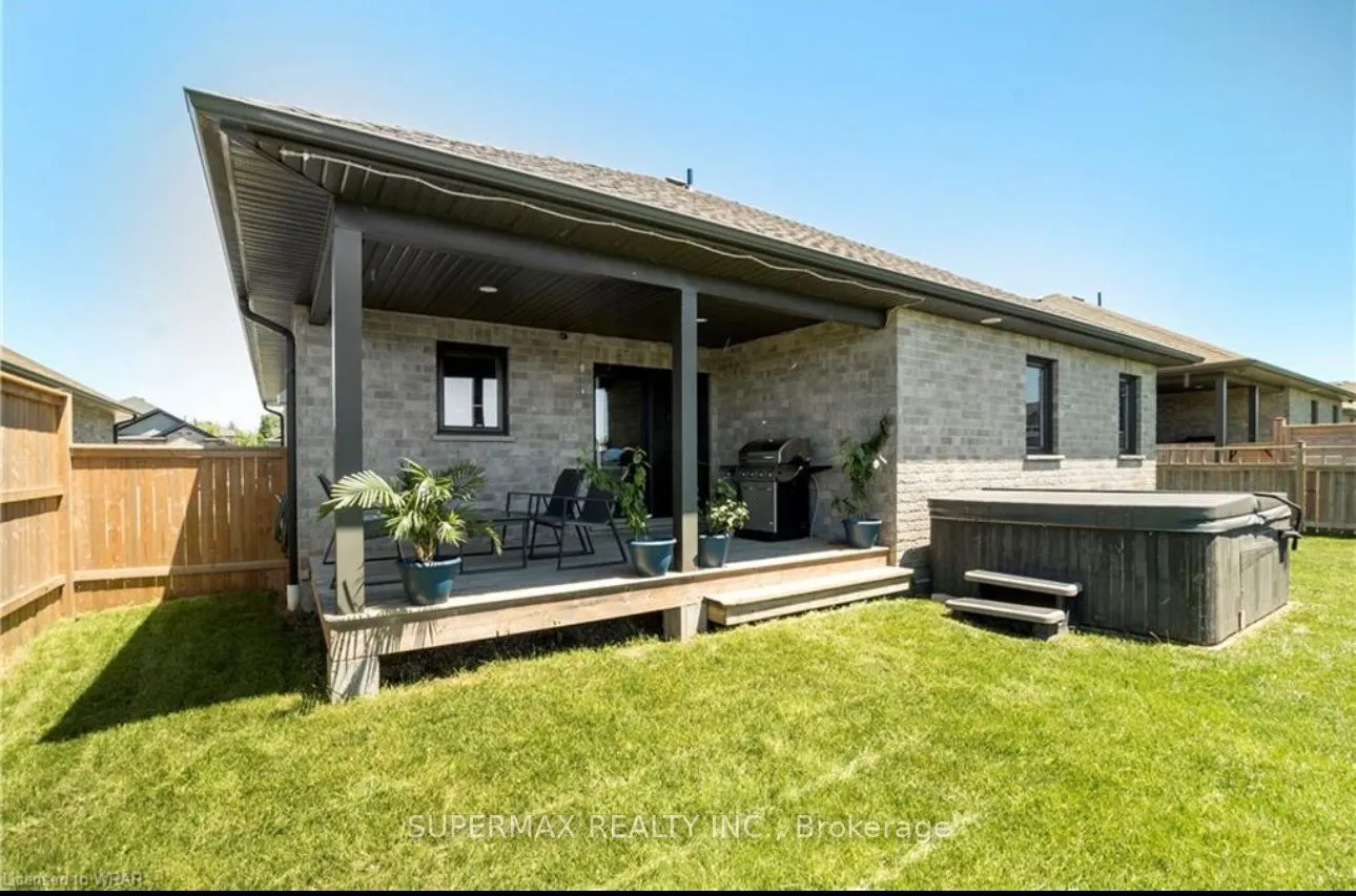 200 Krotz Street W