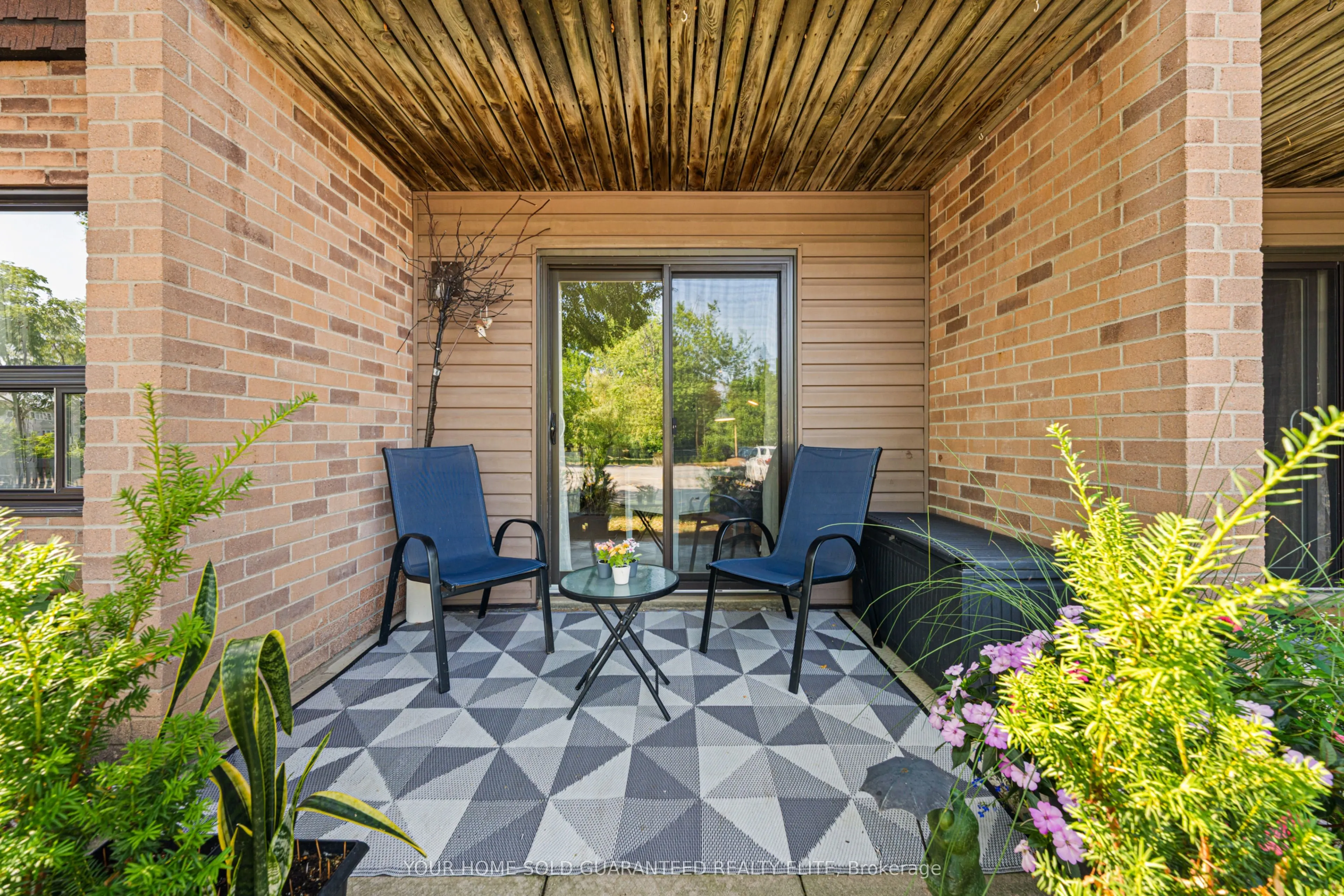 4209 Hixon Street, #111