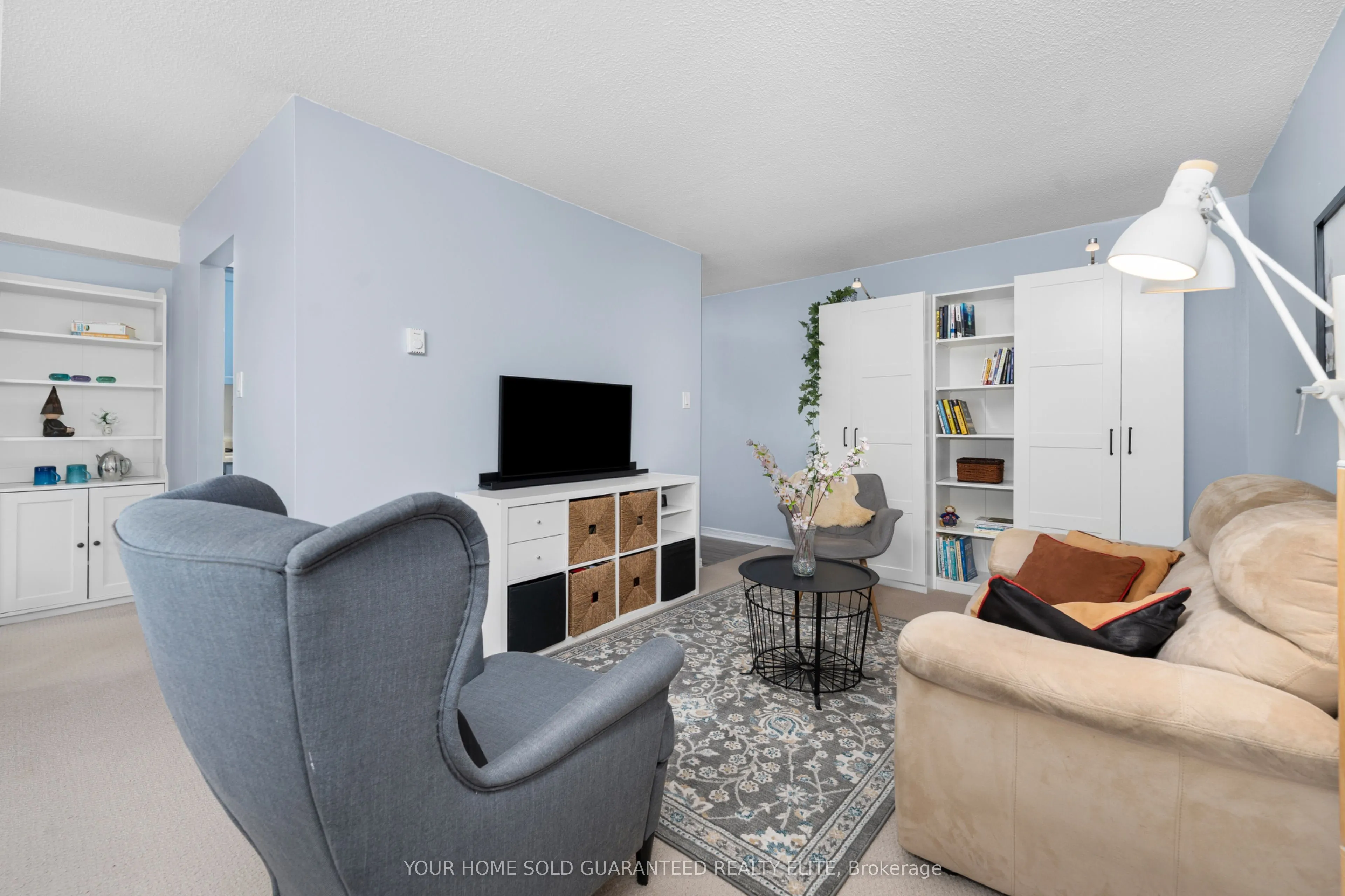 4209 Hixon Street, #111