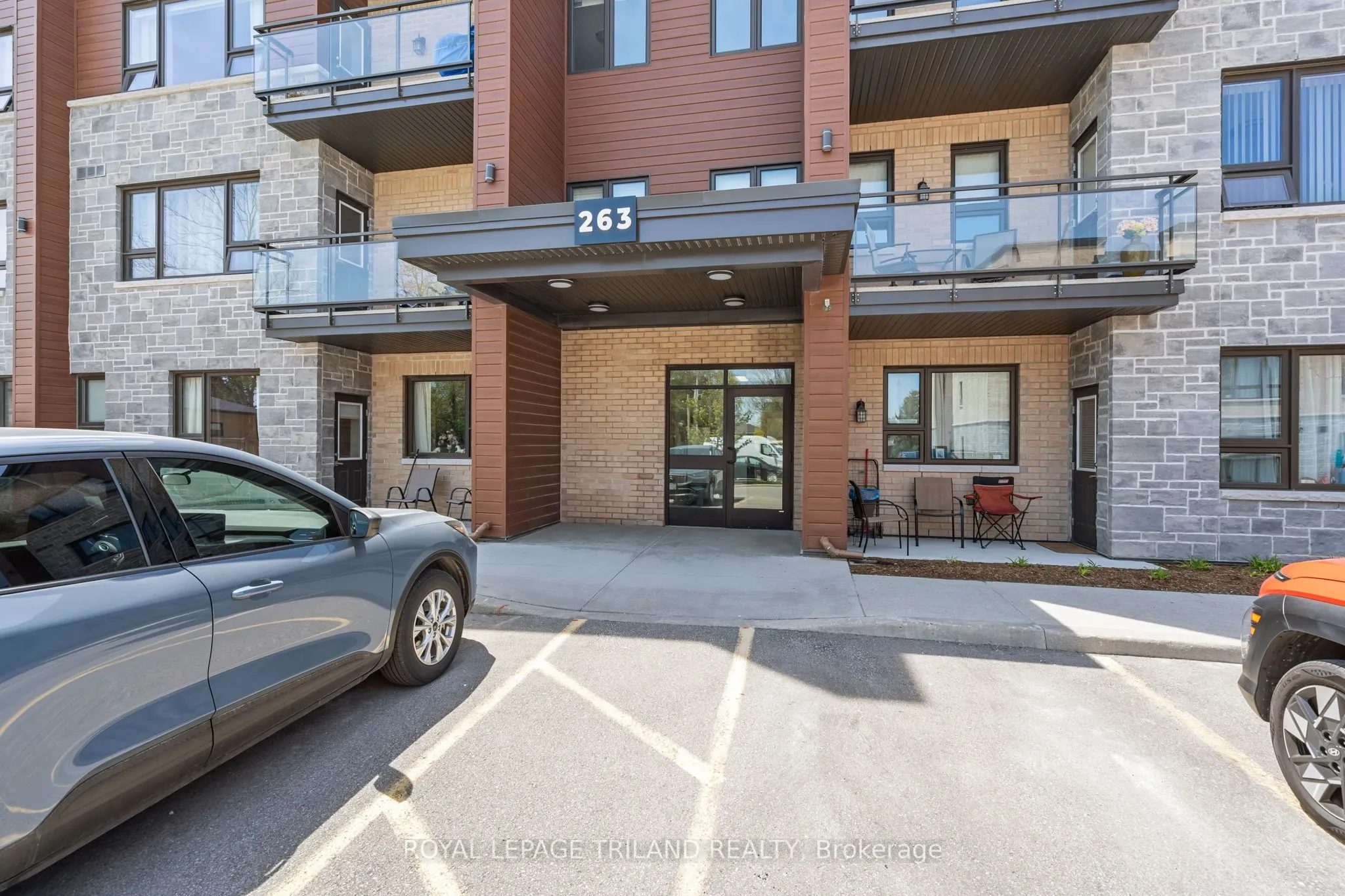 263 Butler Street, #305