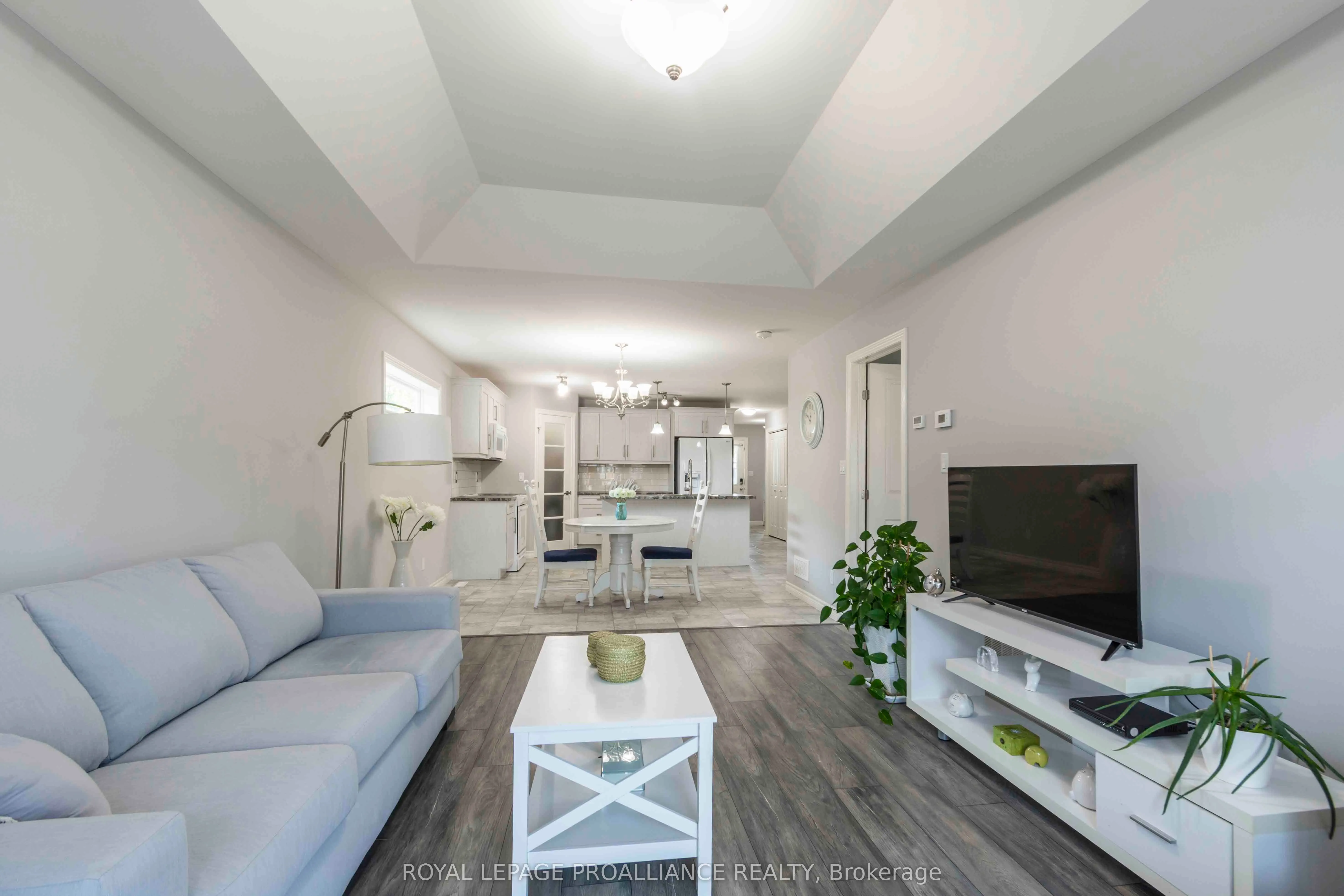 61 Deacon Place