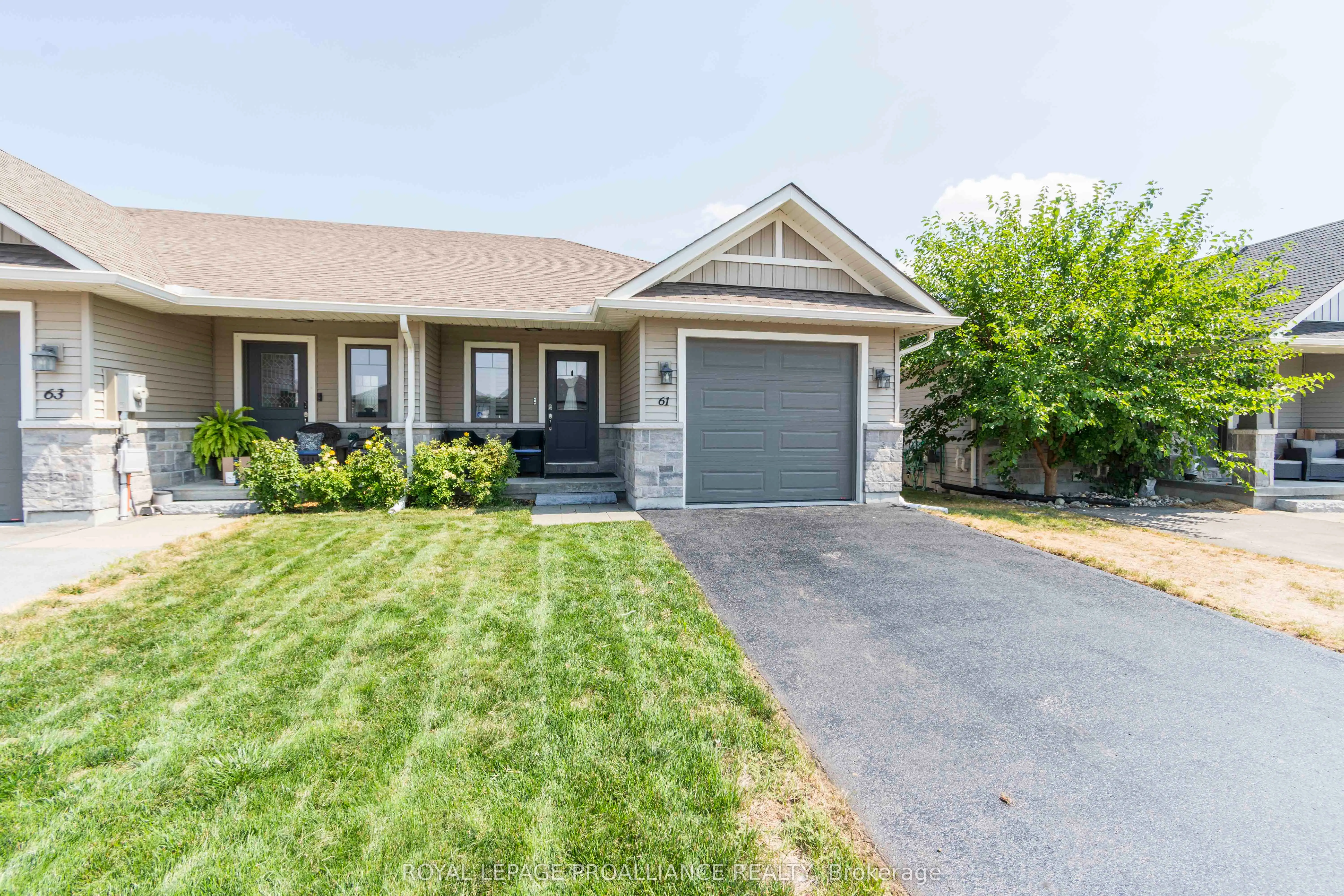 61 Deacon Place