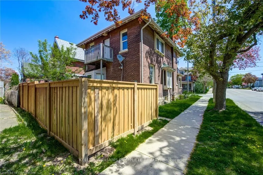 200 Park Avenue, #UPPER