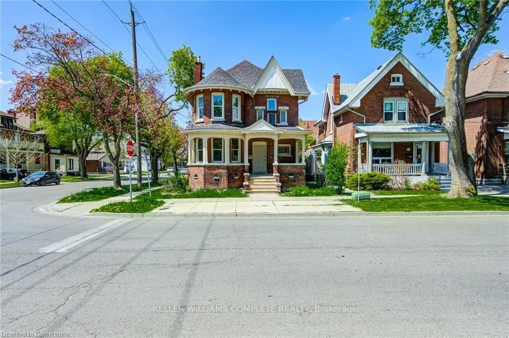 200 Park Avenue, #UPPER