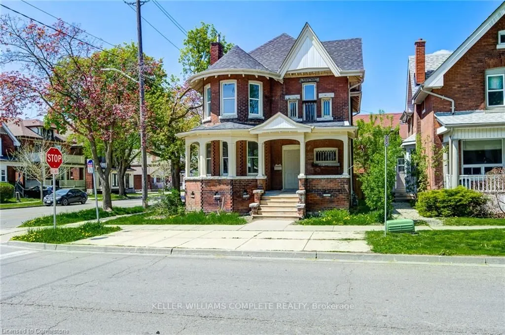 200 Park Avenue, #UPPER