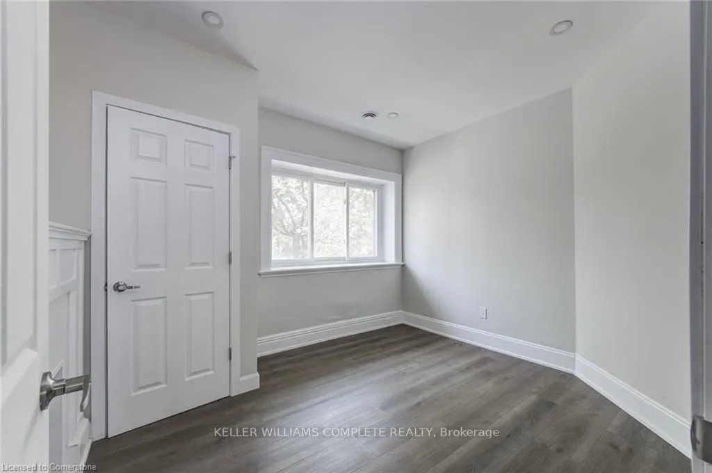 200 Park Avenue, #UPPER
